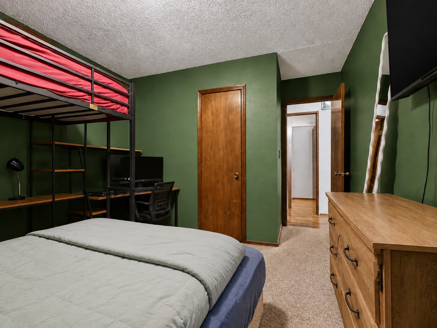 11412 S Douglas Avenue Property Photo 43
