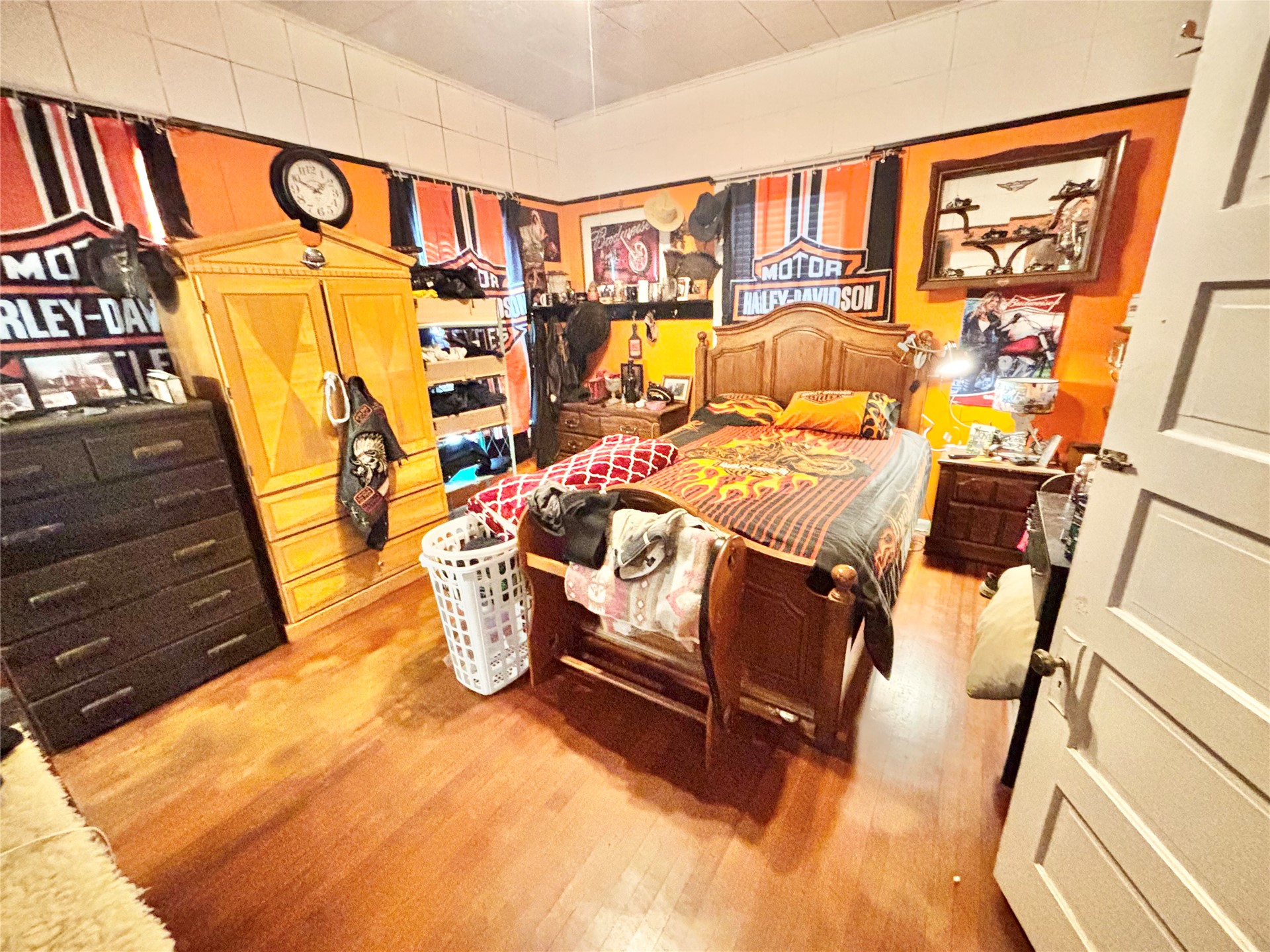 201 Ne F Property Photo 24