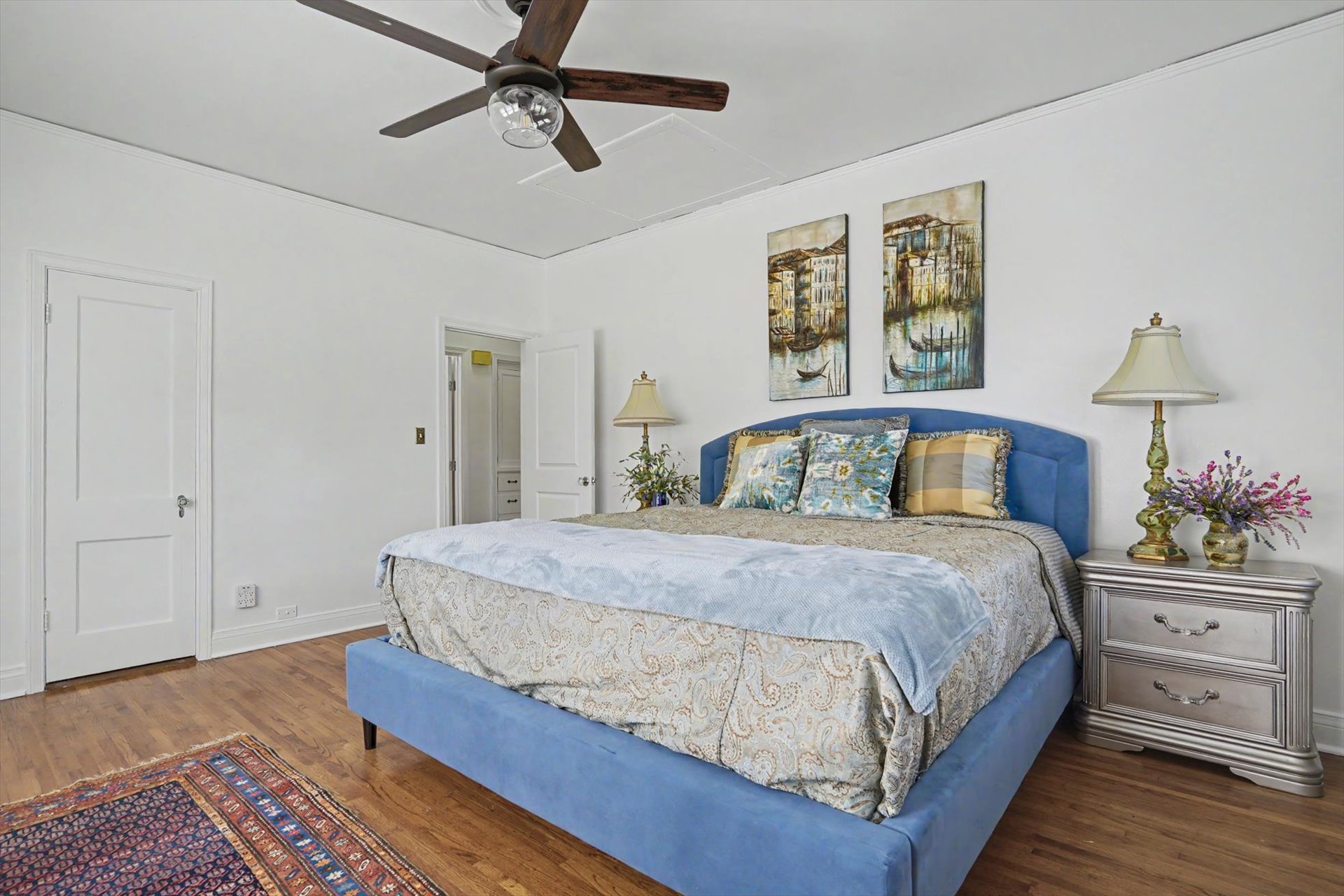 1555 S Gillette Avenue Property Photo 23