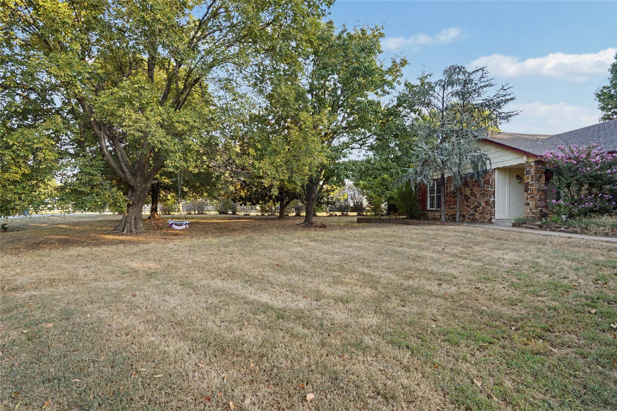 8809 N 176th East Avenue Property Photo 2