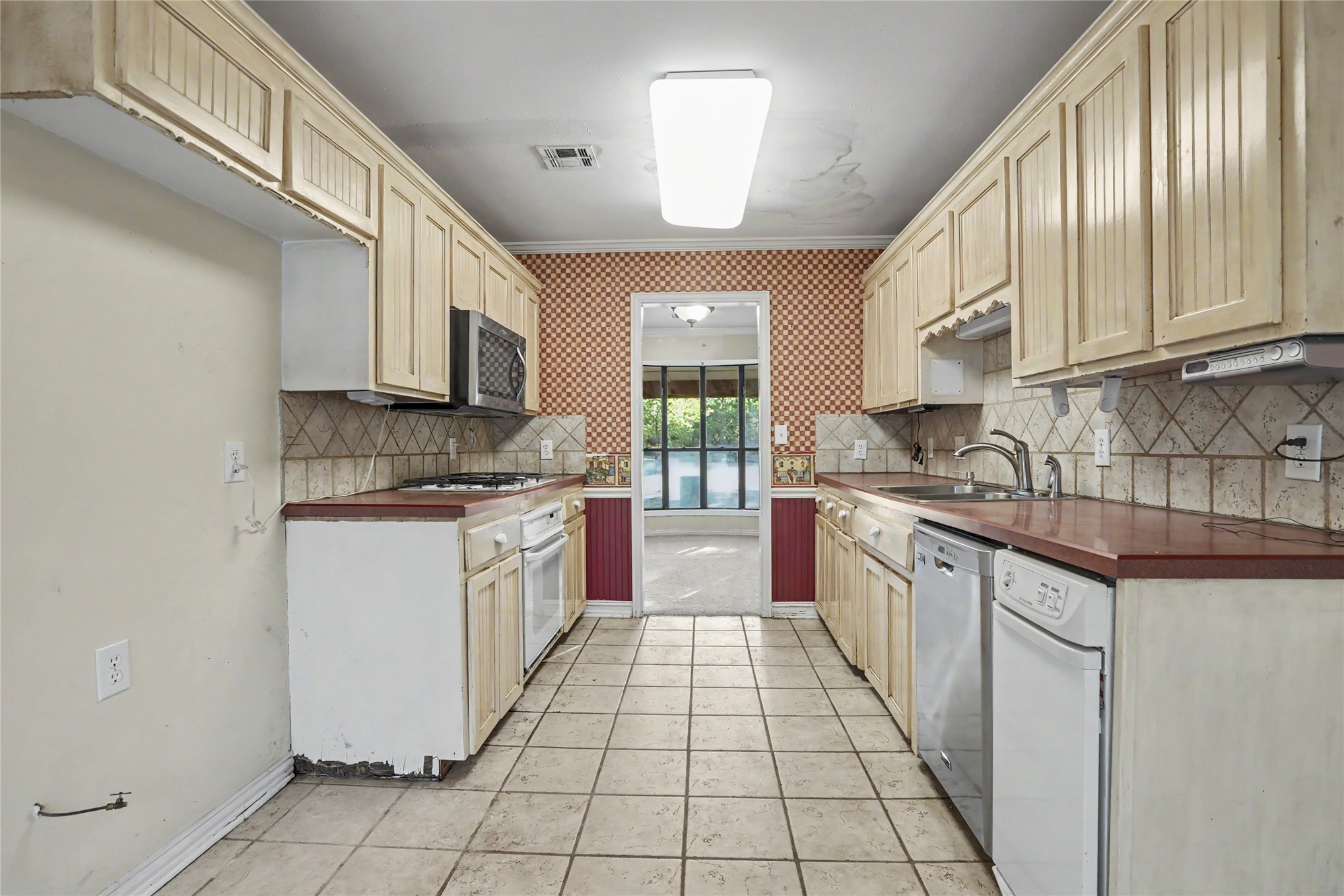 8809 N 176th East Avenue Property Photo 11