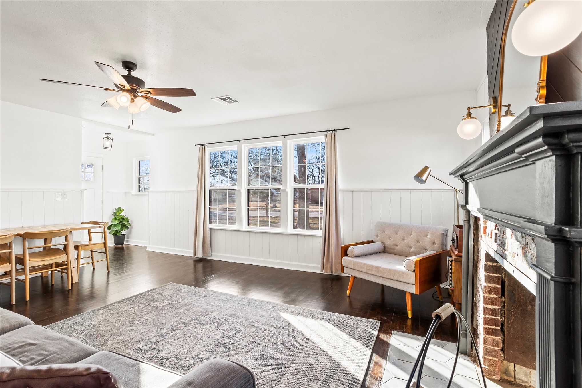 117 S Vann Street Property Photo 8