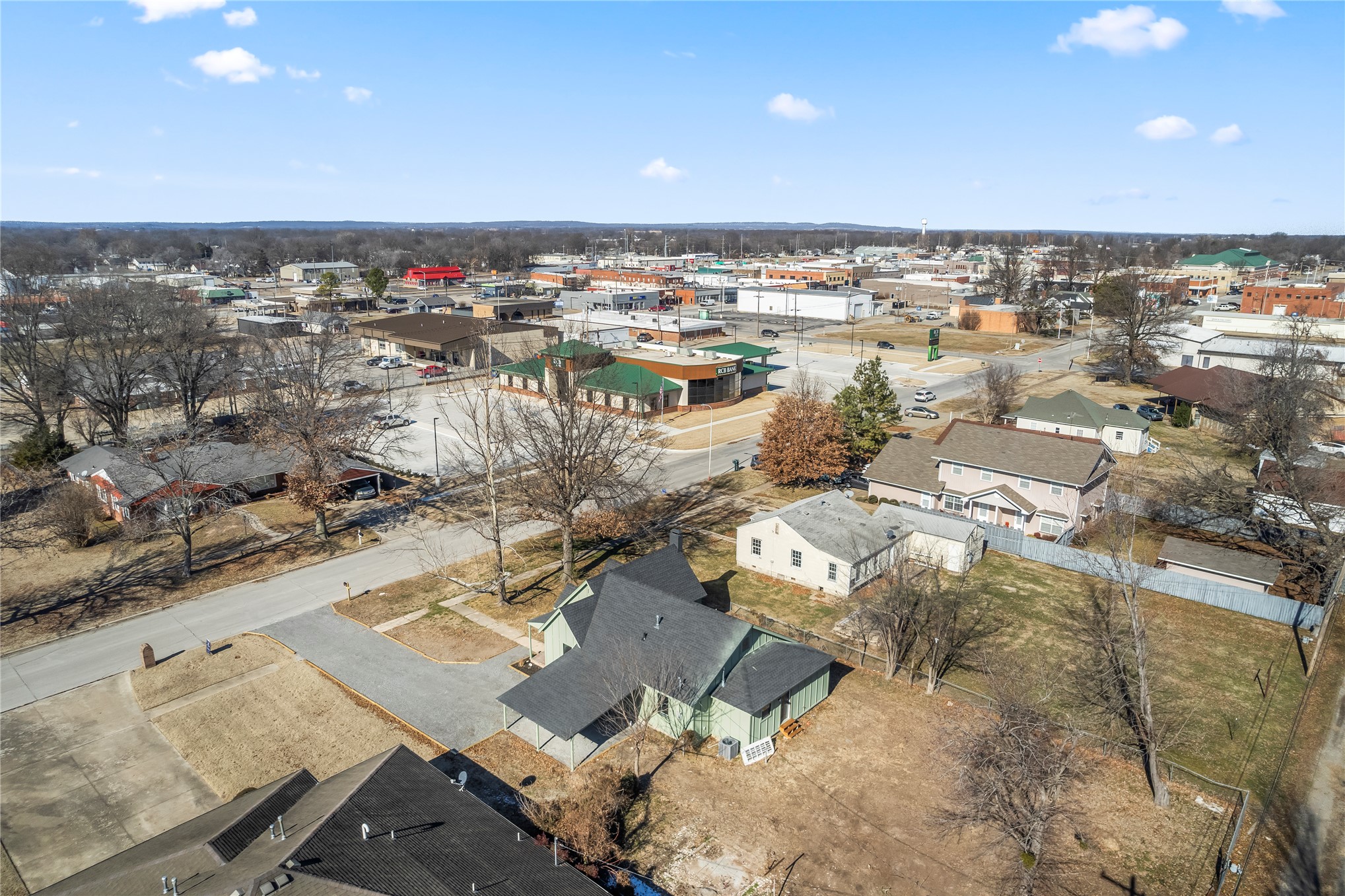 117 S Vann Street Property Photo 42