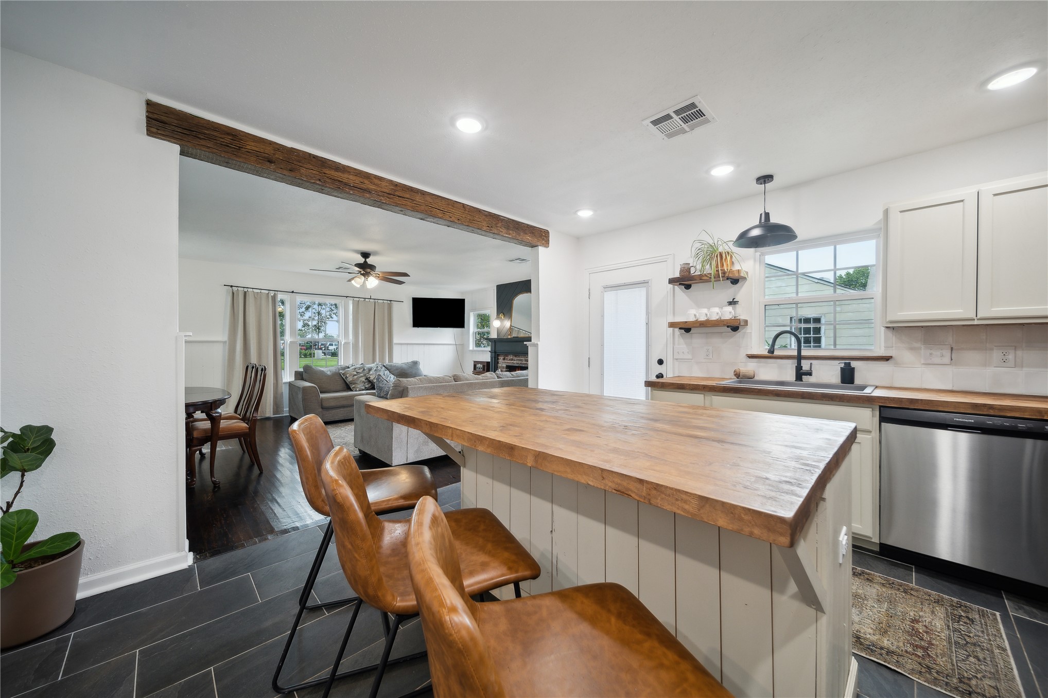 117 S Vann Street Property Photo 65