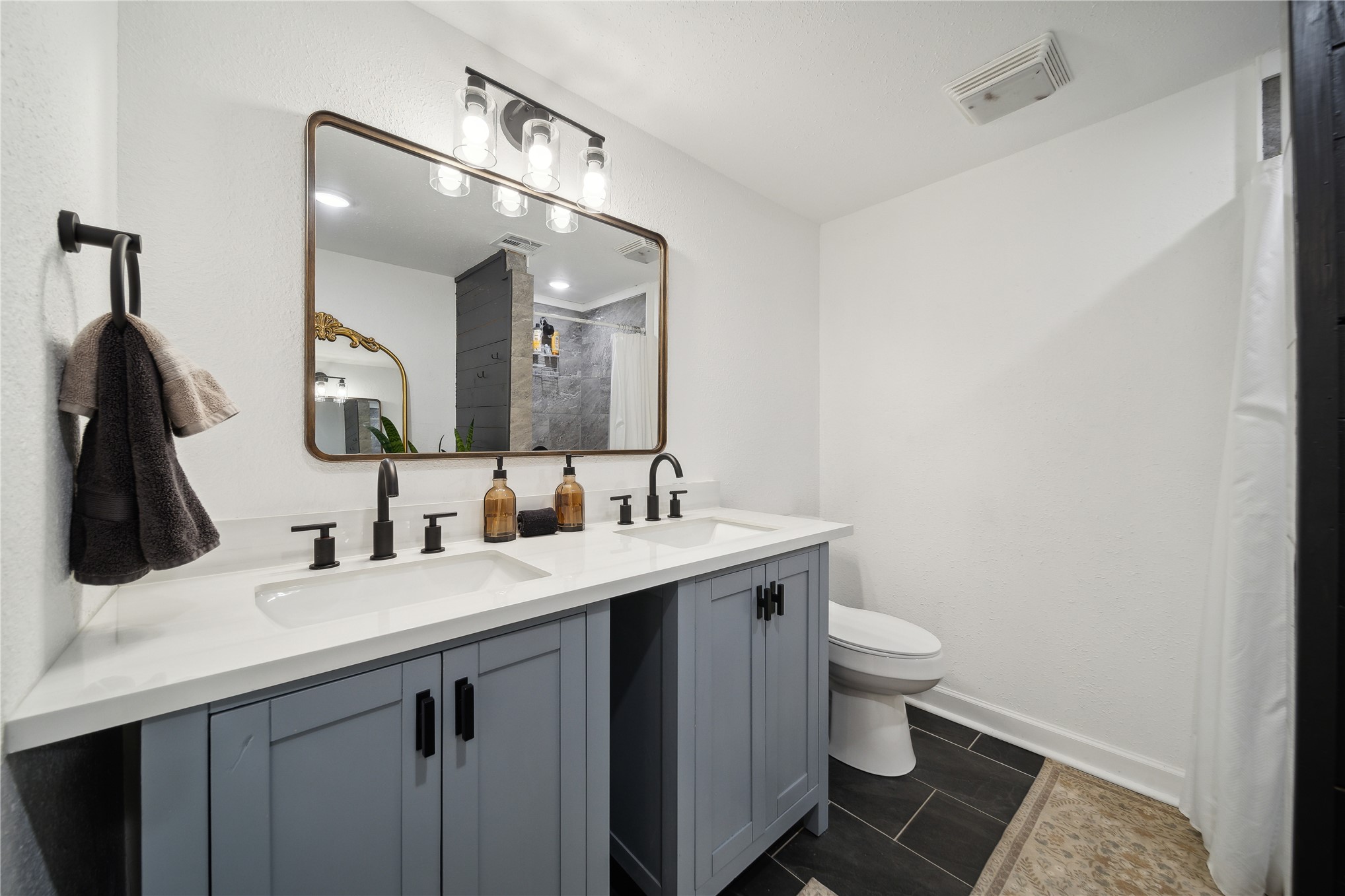 117 S Vann Street Property Photo 69