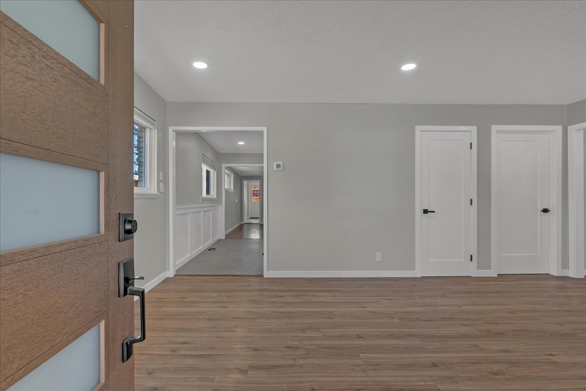 2187 S 76th East Avenue Property Photo 6