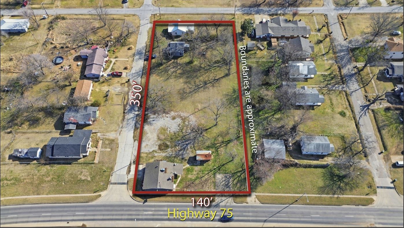 419 N Wood Drive Property Photo 2