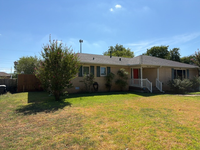1110 N Meadow Drive Property Photo 3