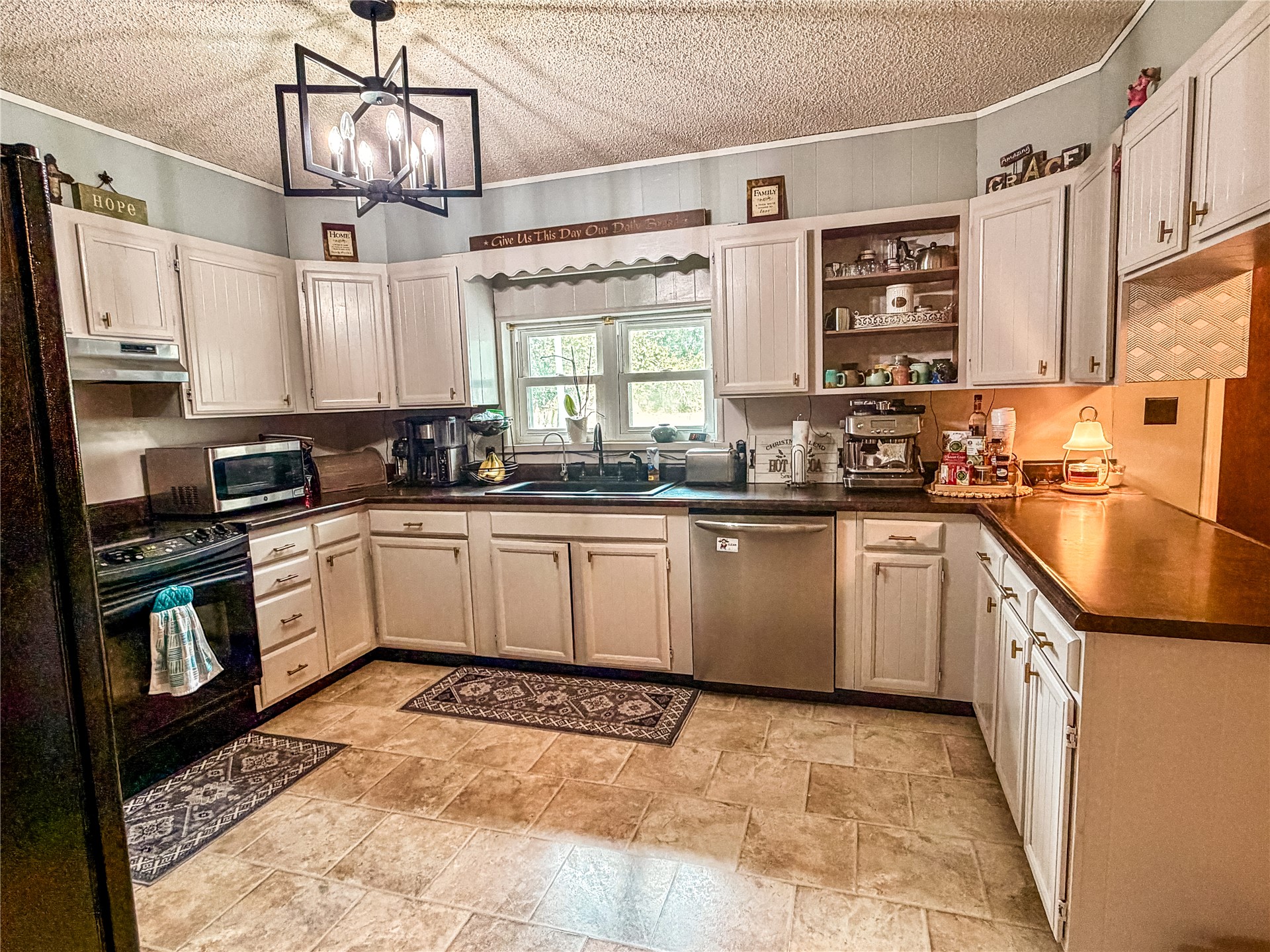 208 S Willey Street Property Photo 11
