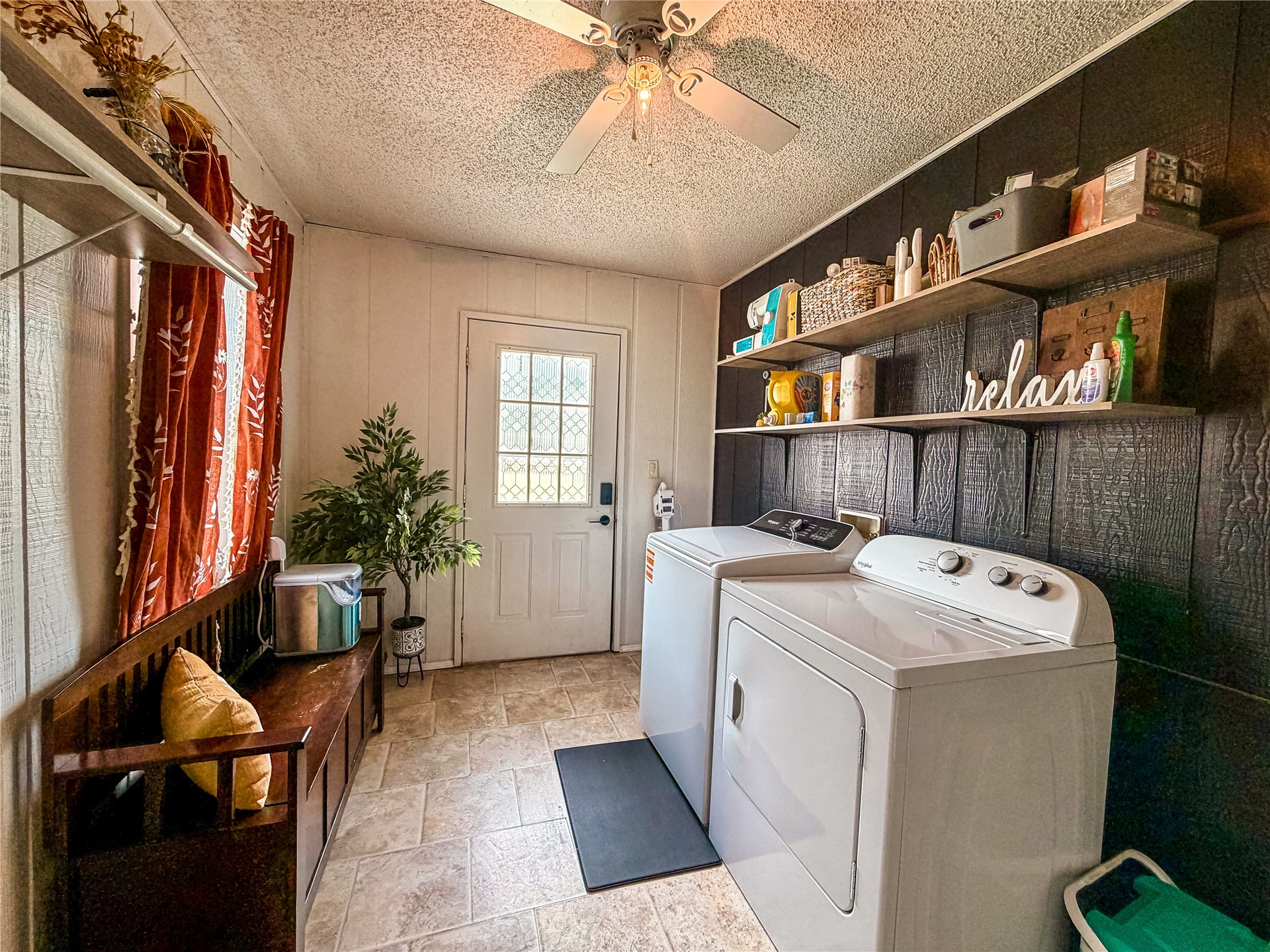 208 S Willey Street Property Photo 15