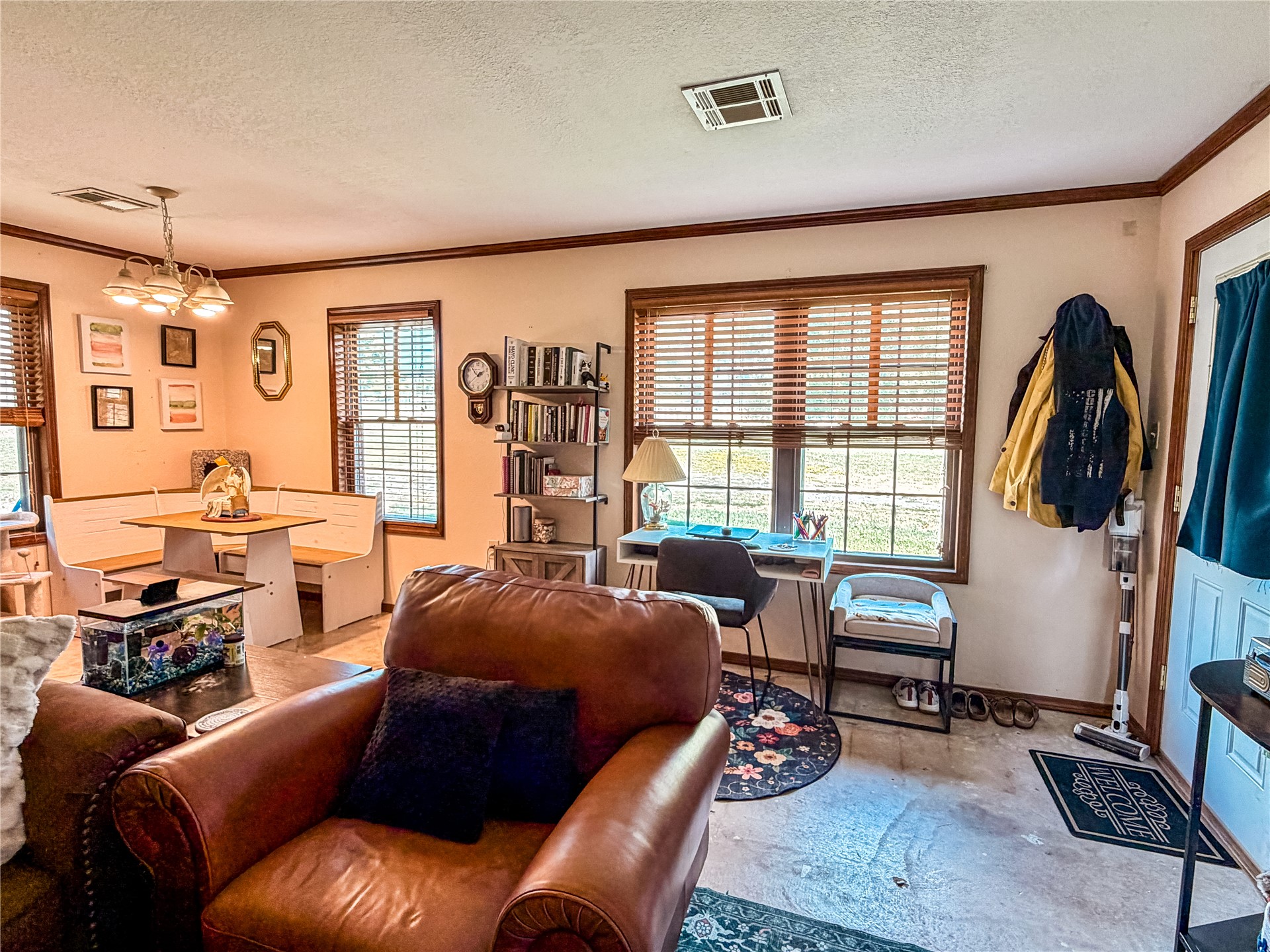 208 S Willey Street Property Photo 35