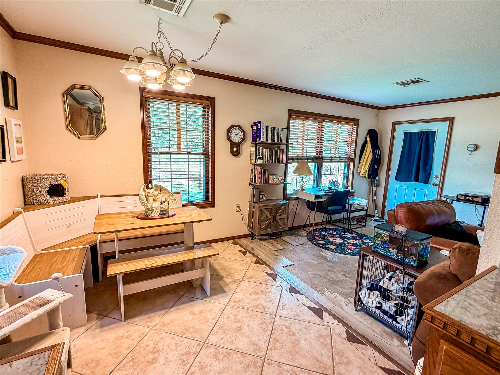 208 S Willey Street Property Photo 36