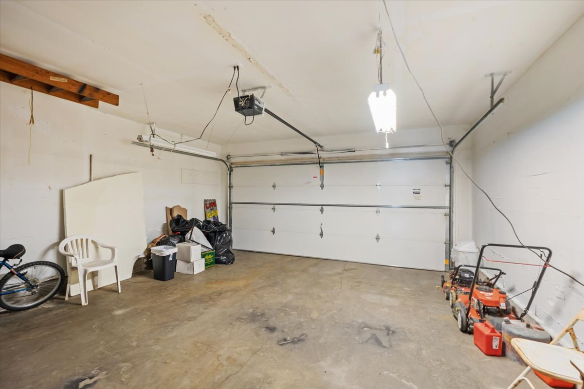 1543 S 122nd East Avenue Property Photo 10