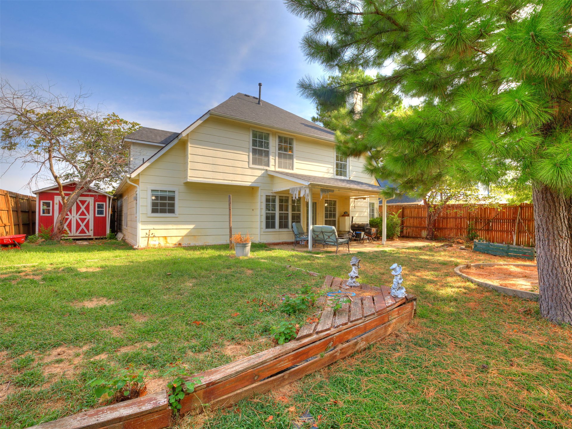 2411 W Kent Street Property Photo 5
