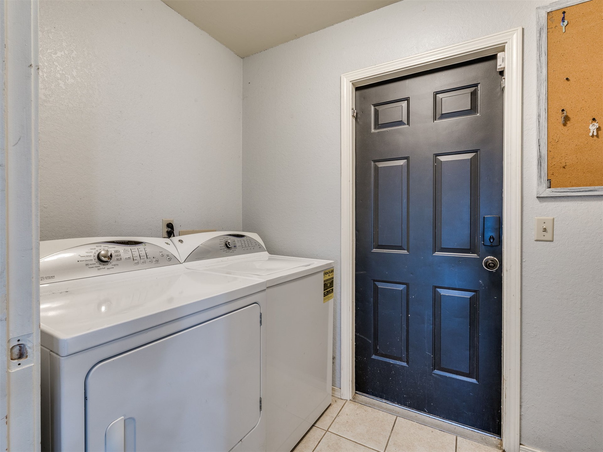 2411 W Kent Street Property Photo 59