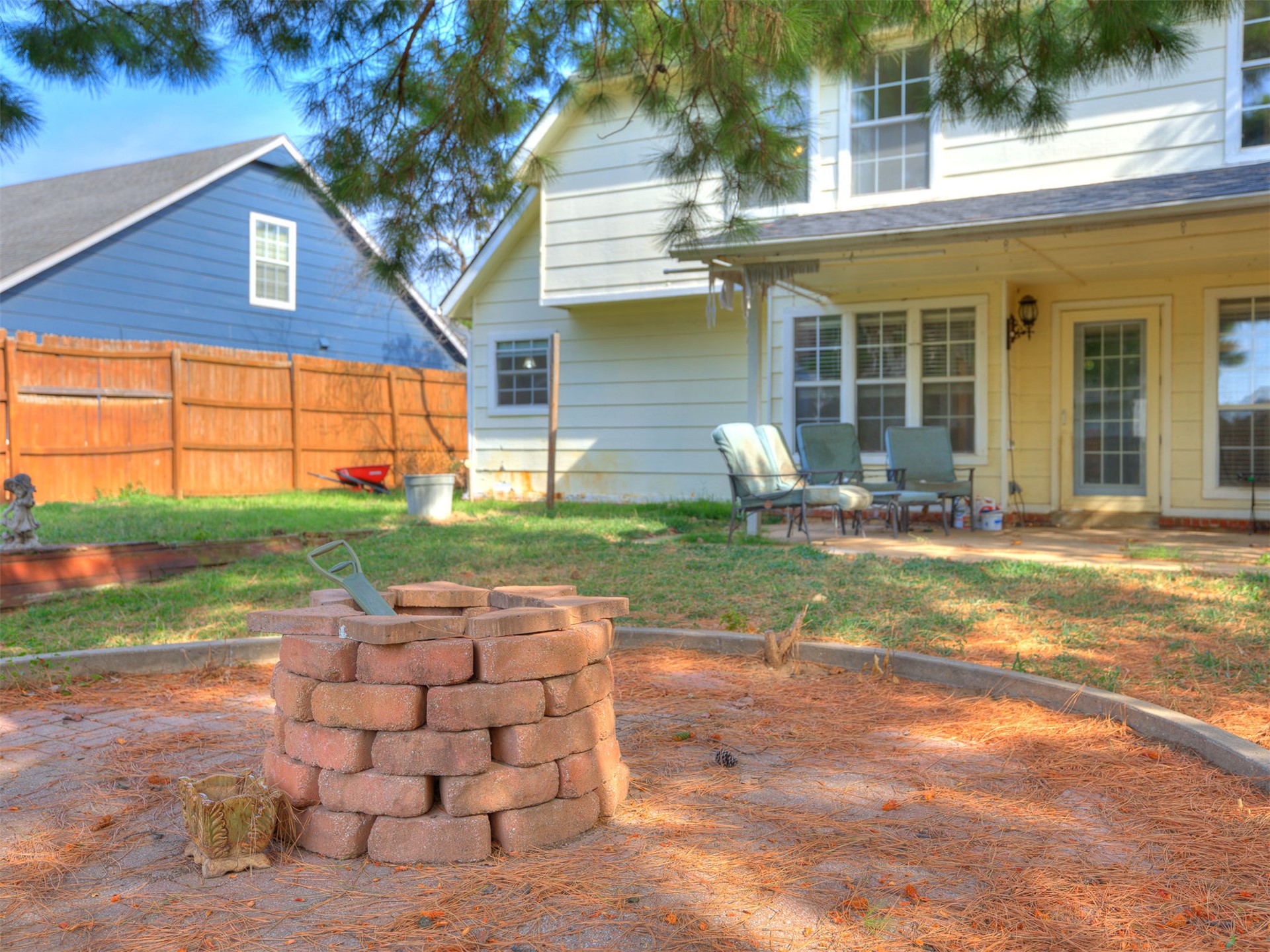2411 W Kent Street Property Photo 61