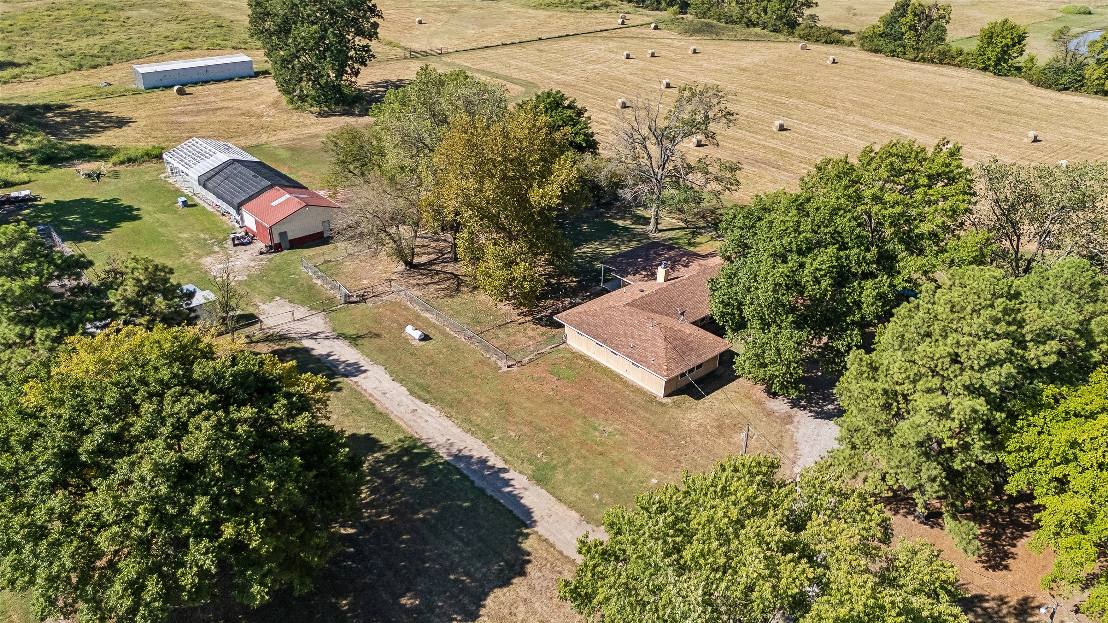 20220 E 700 Road Property Photo 2