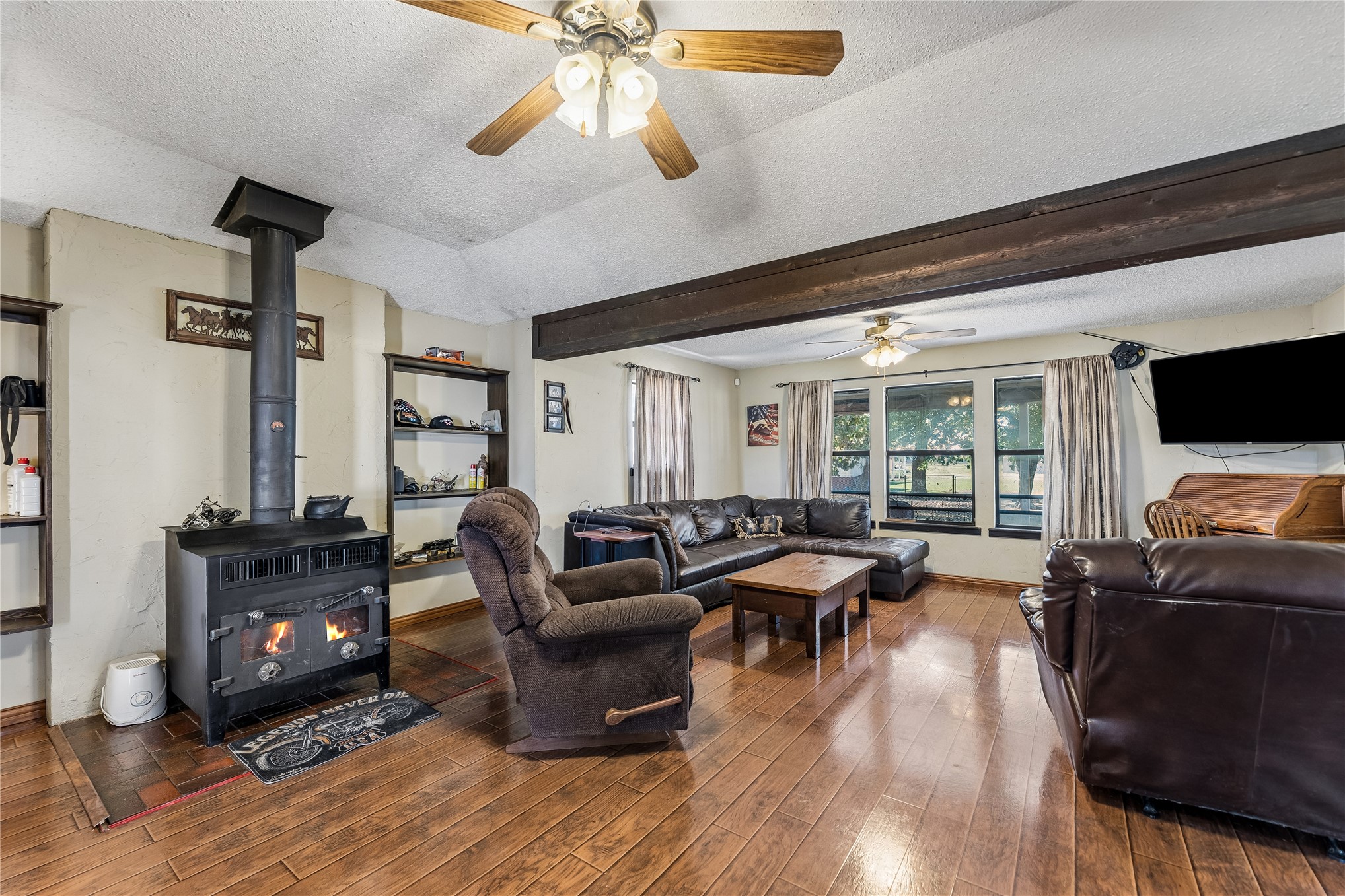 20220 E 700 Road Property Photo 8