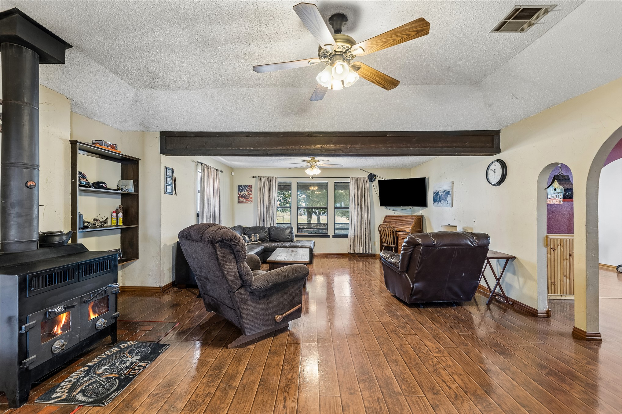 20220 E 700 Road Property Photo 9