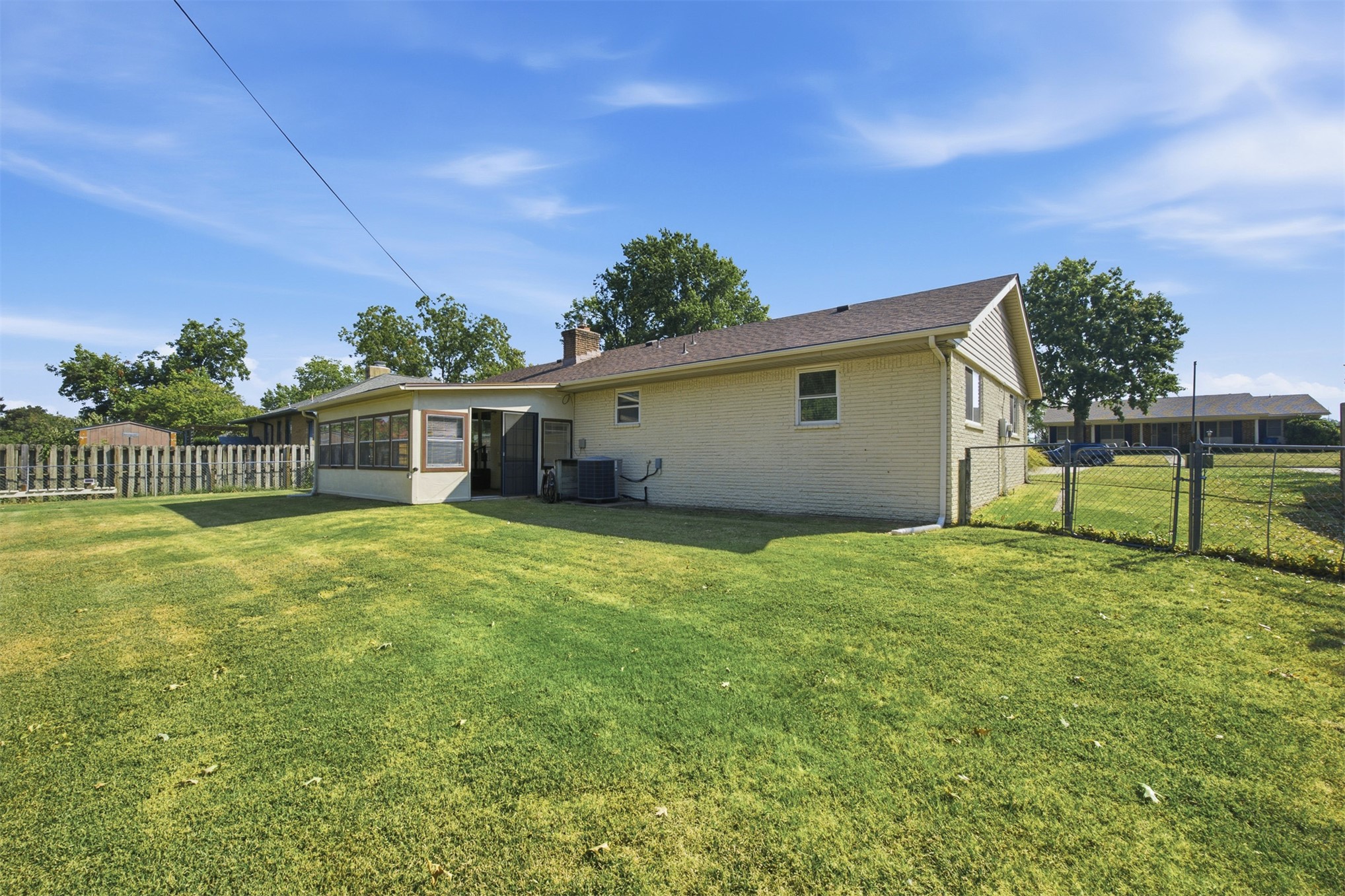 6002 S Lakewood Avenue Property Photo 36