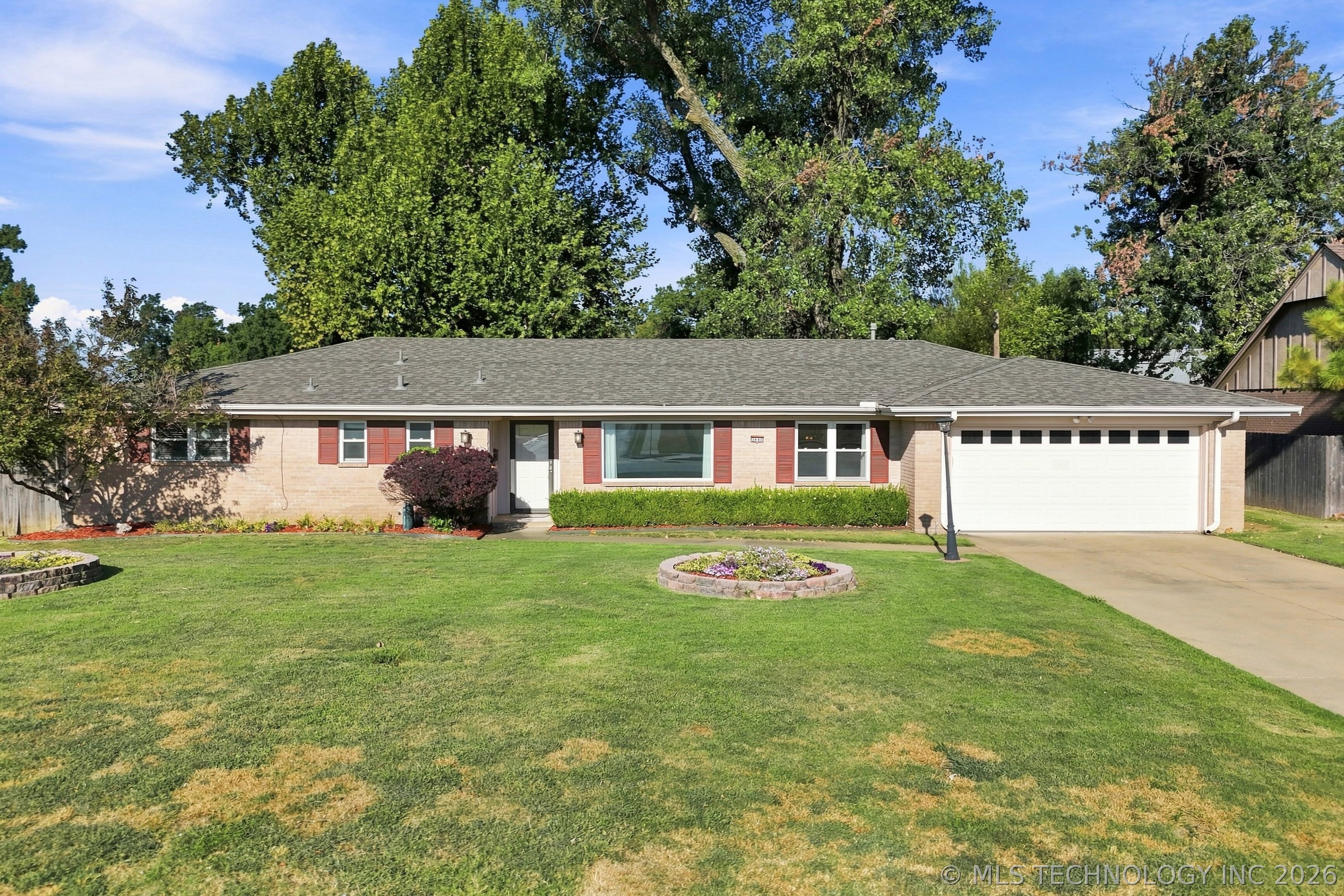3642 S Hudson Avenue Property Photo 1