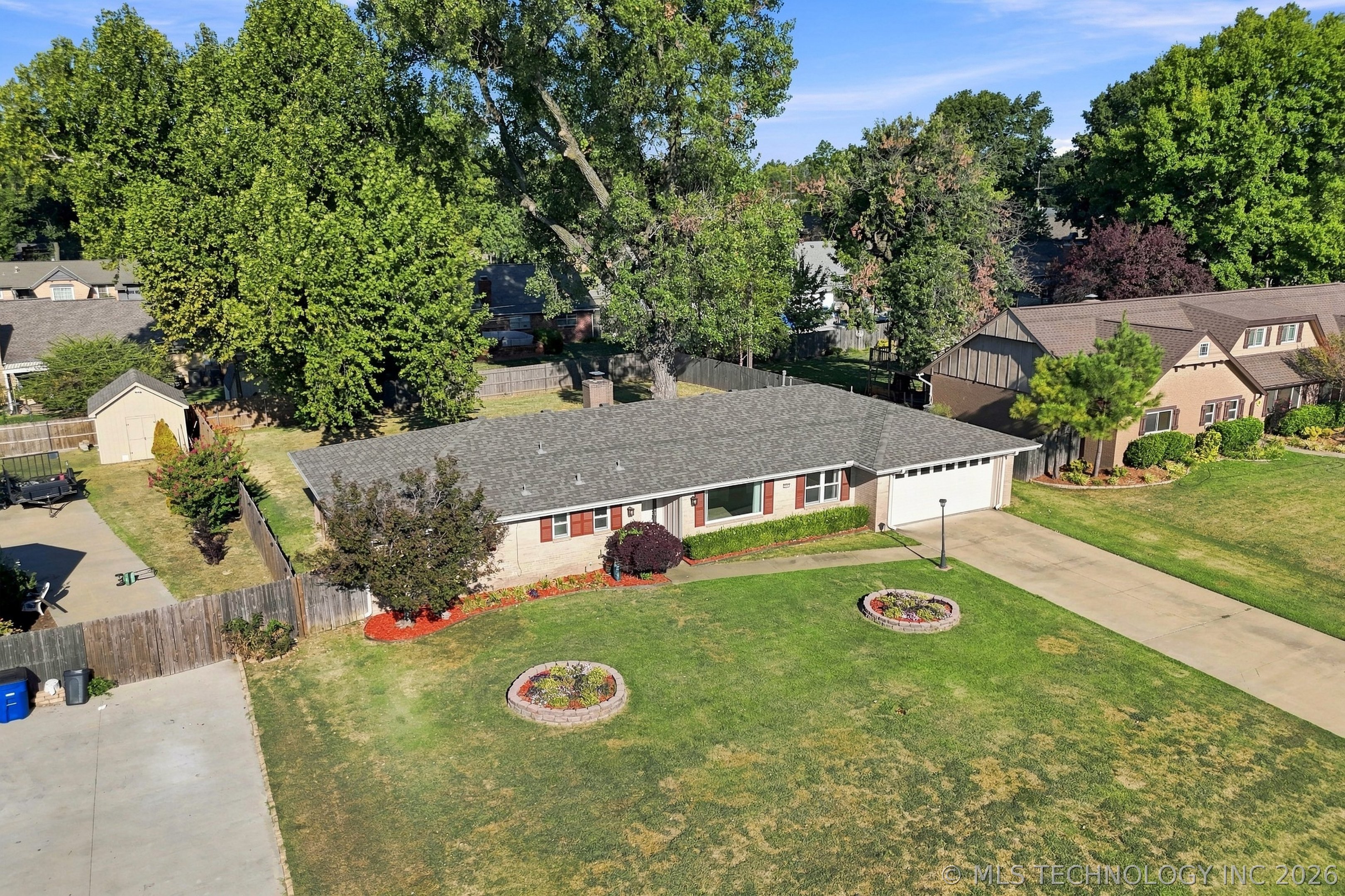 3642 S Hudson Avenue Property Photo 3