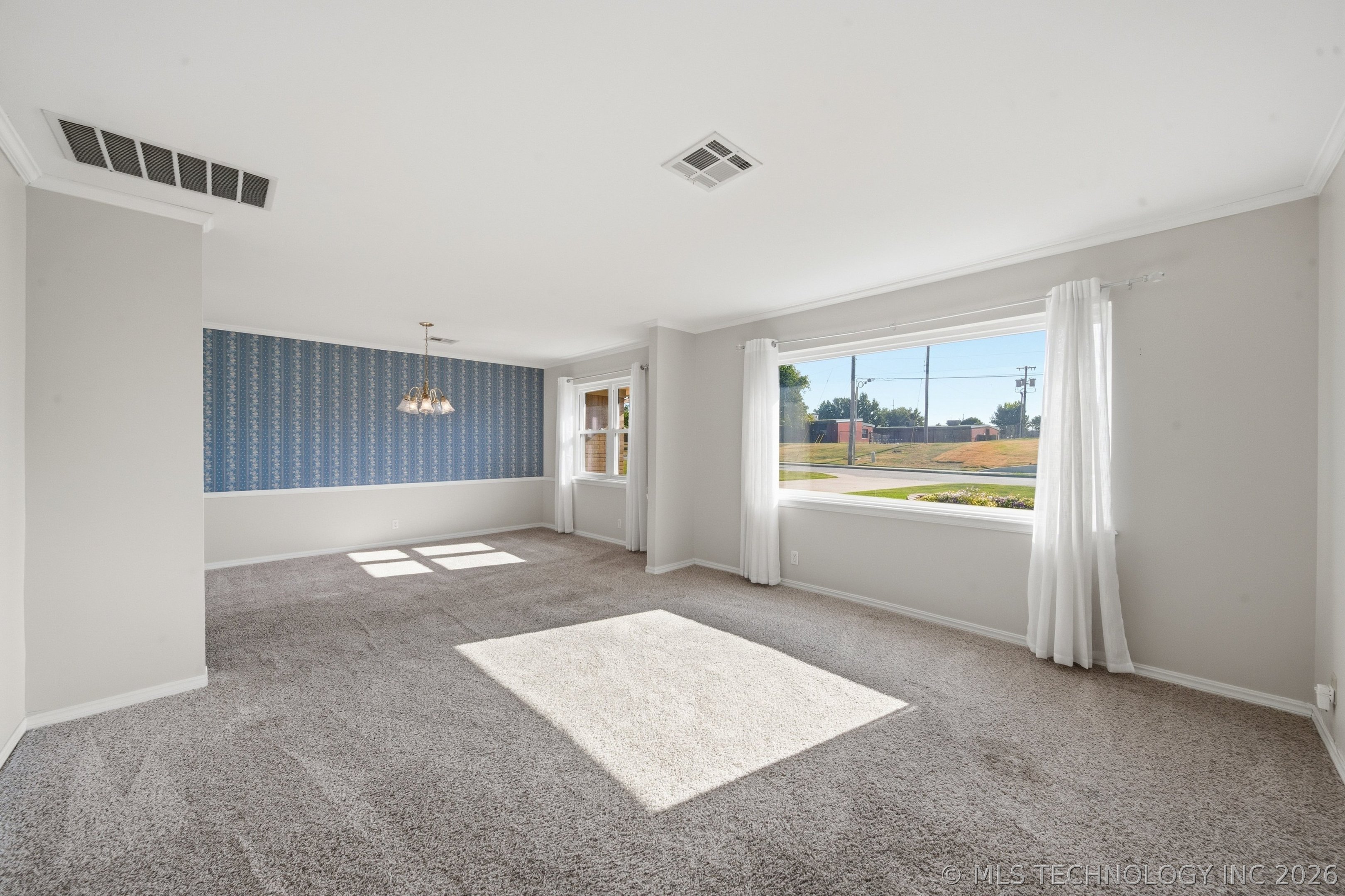 3642 S Hudson Avenue Property Photo 10
