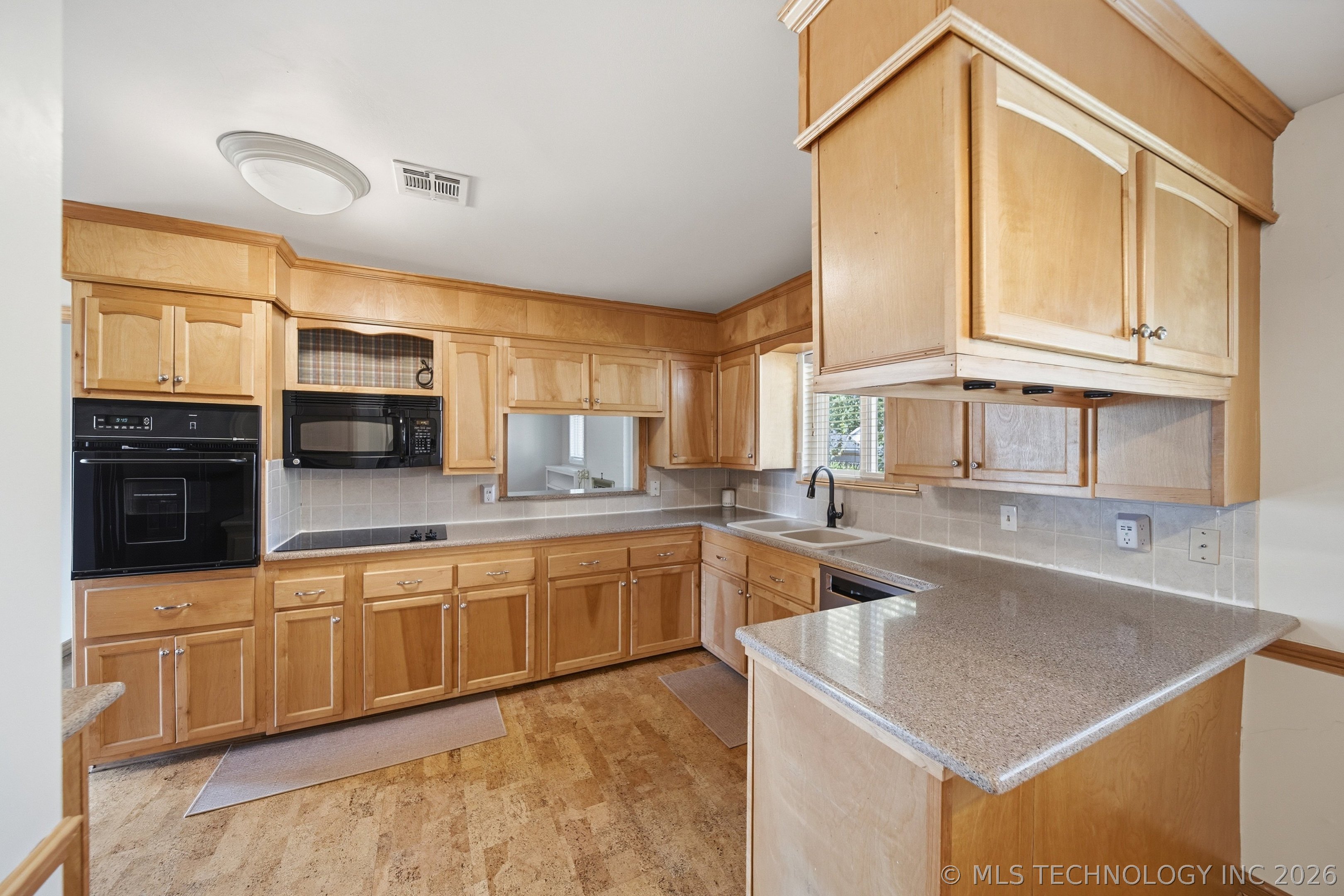 3642 S Hudson Avenue Property Photo 15
