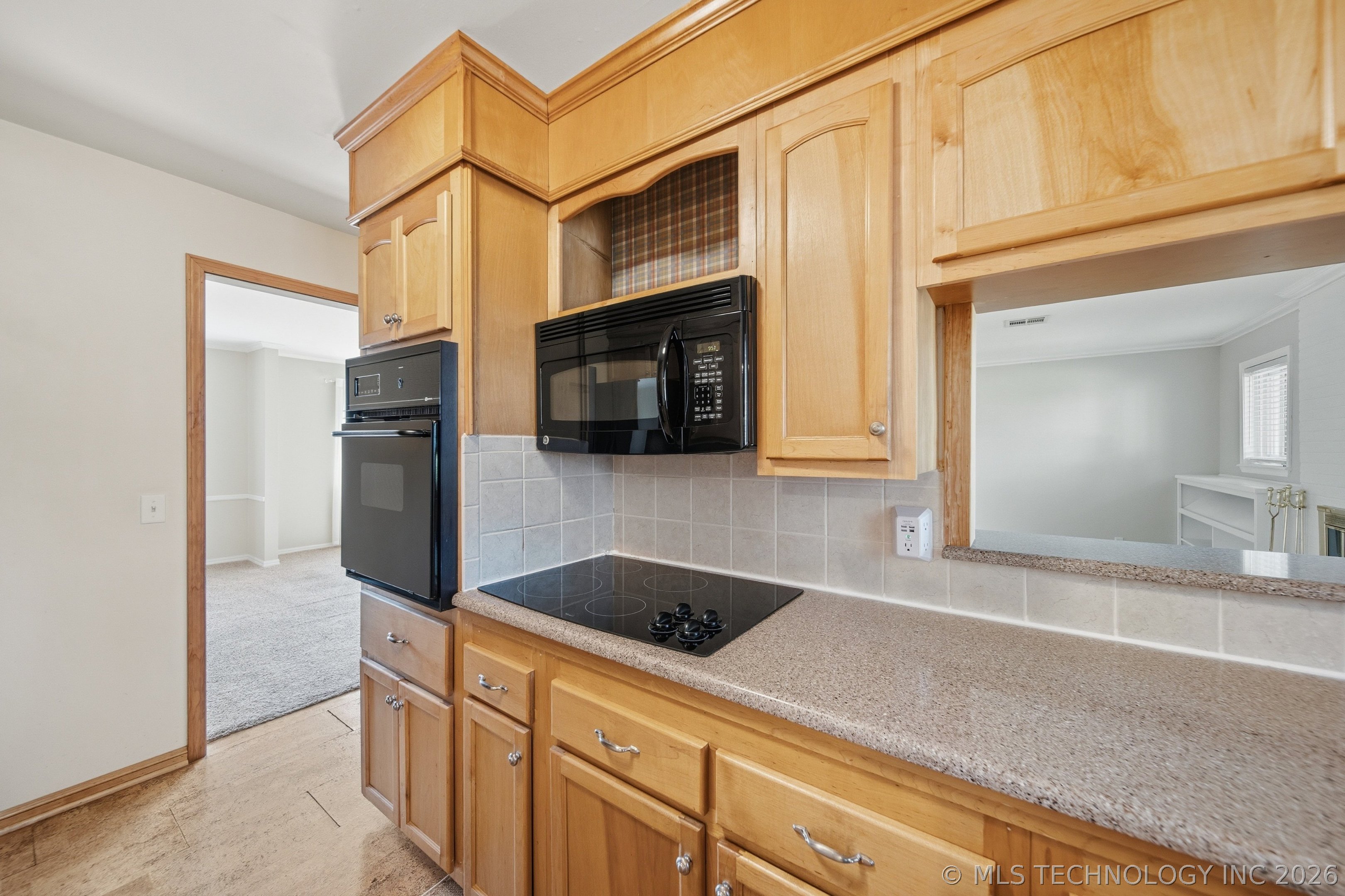 3642 S Hudson Avenue Property Photo 19