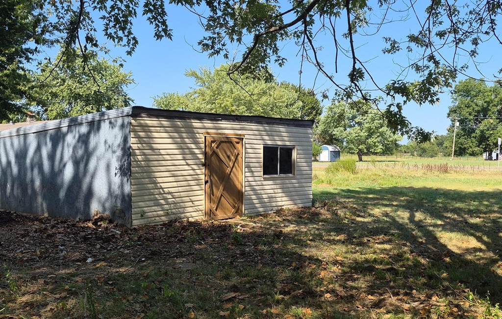 300 7th Avenue Property Photo 2