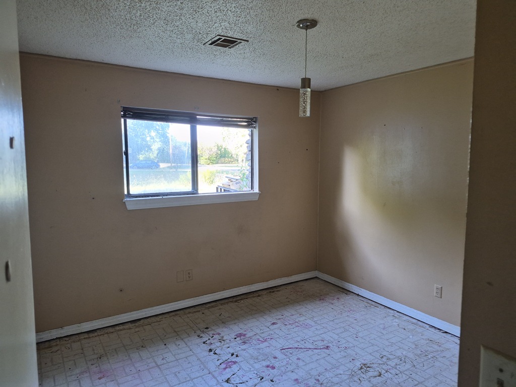 300 7th Avenue Property Photo 4