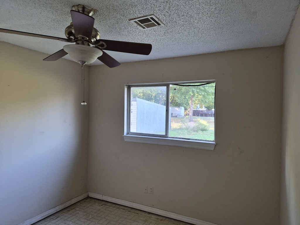 300 7th Avenue Property Photo 10