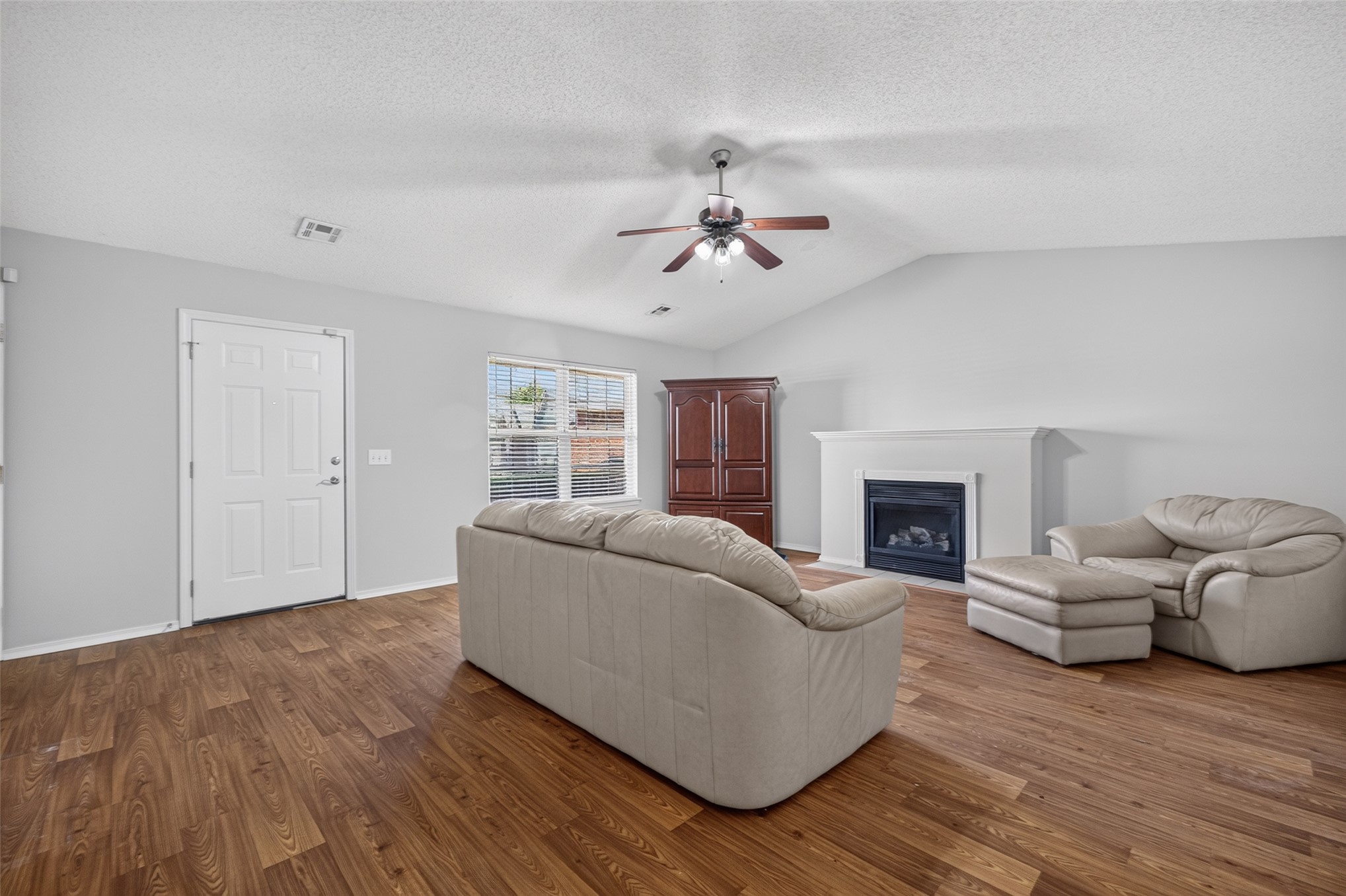 2633274 Property Photo 6