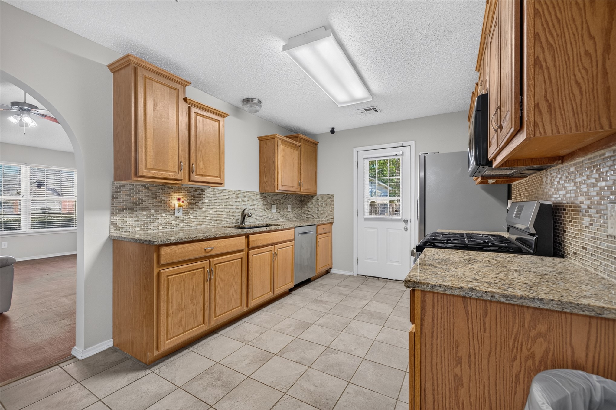 2633274 Property Photo 12