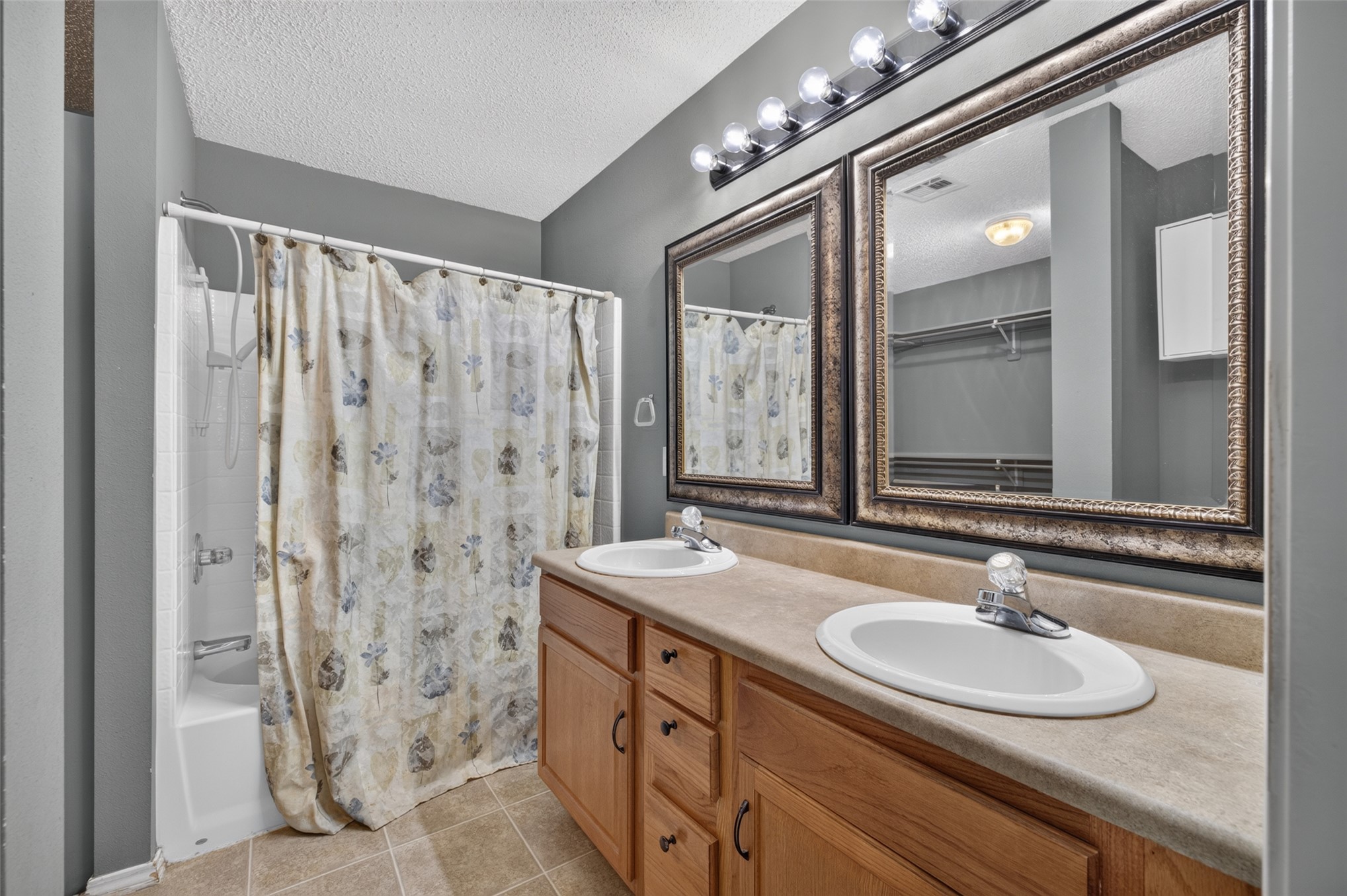 2633274 Property Photo 21