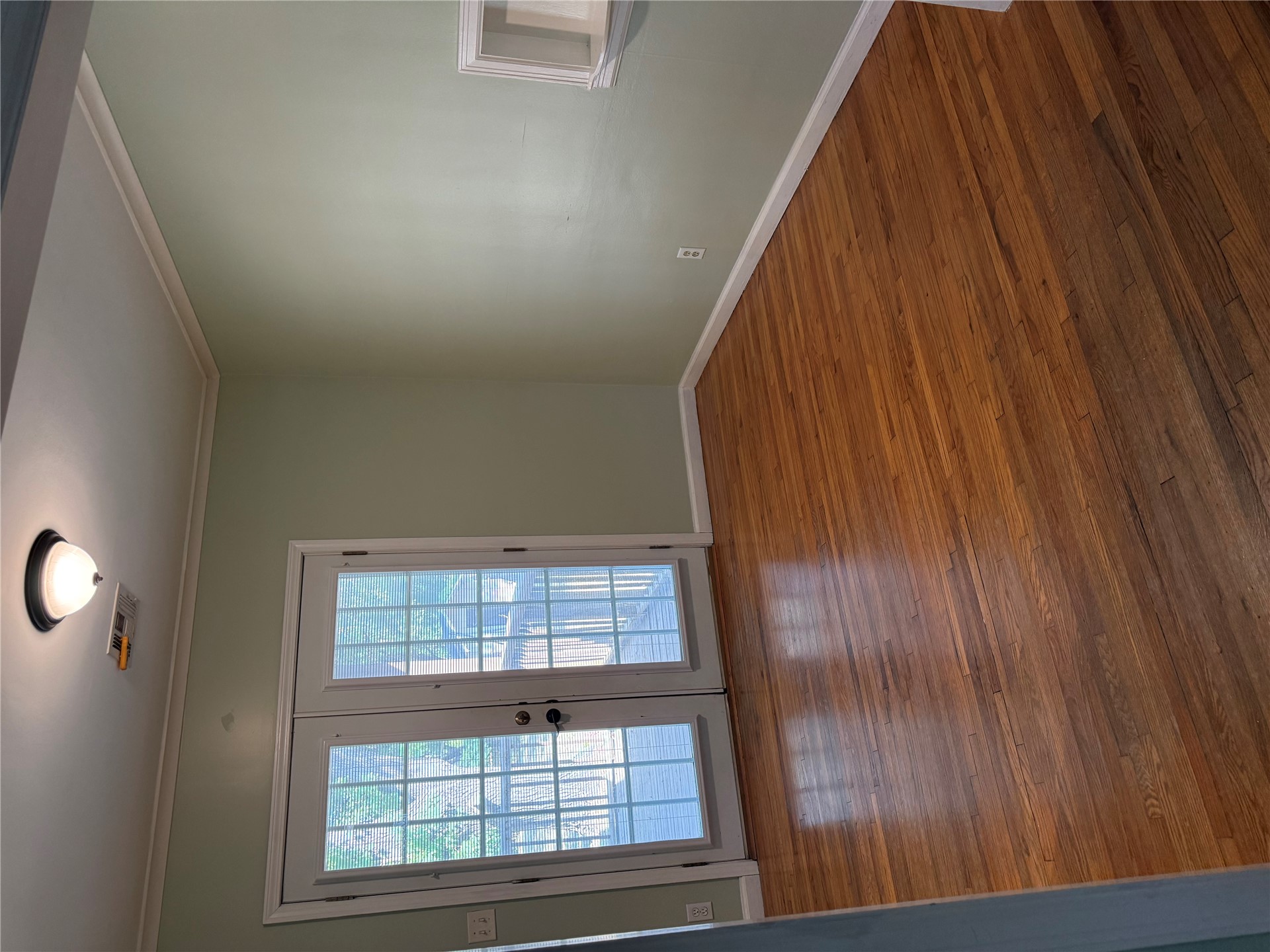 1413 S Canton Avenue Property Photo 8
