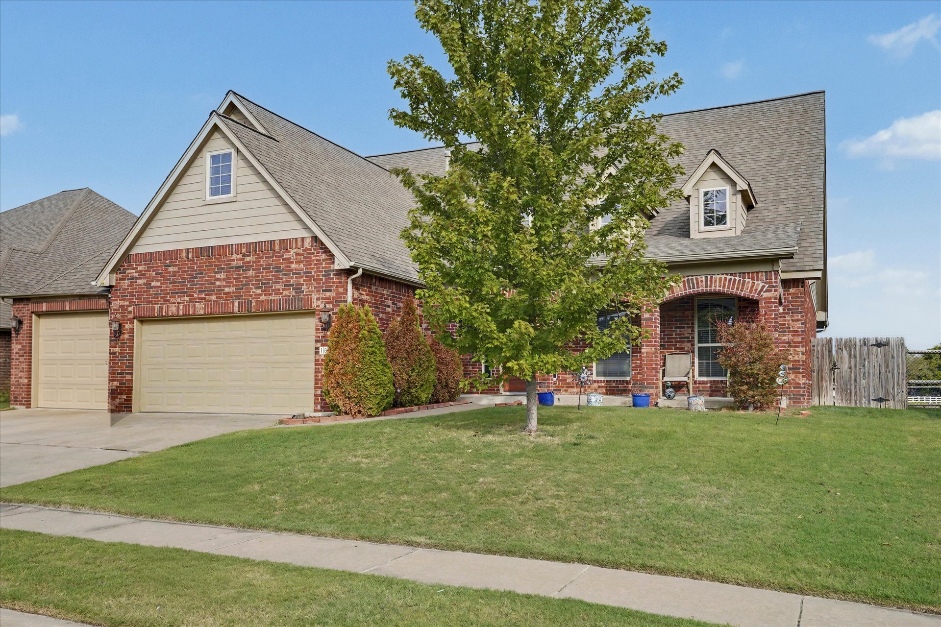 18709 E 42nd Street Property Photo 1