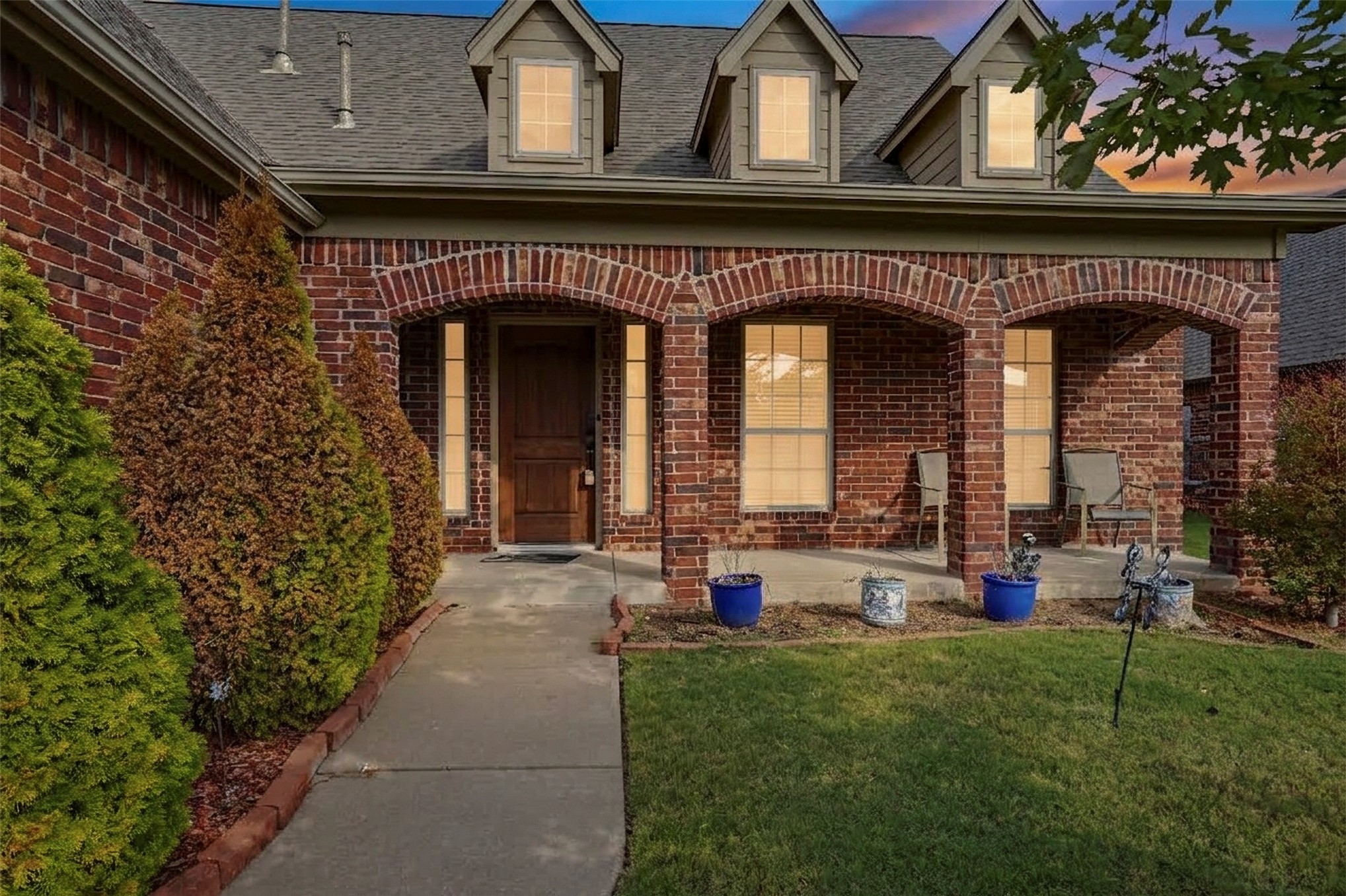 18709 E 42nd Street Property Photo 4