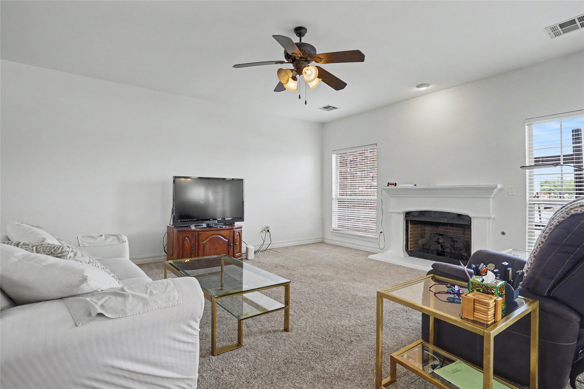 18709 E 42nd Street Property Photo 11
