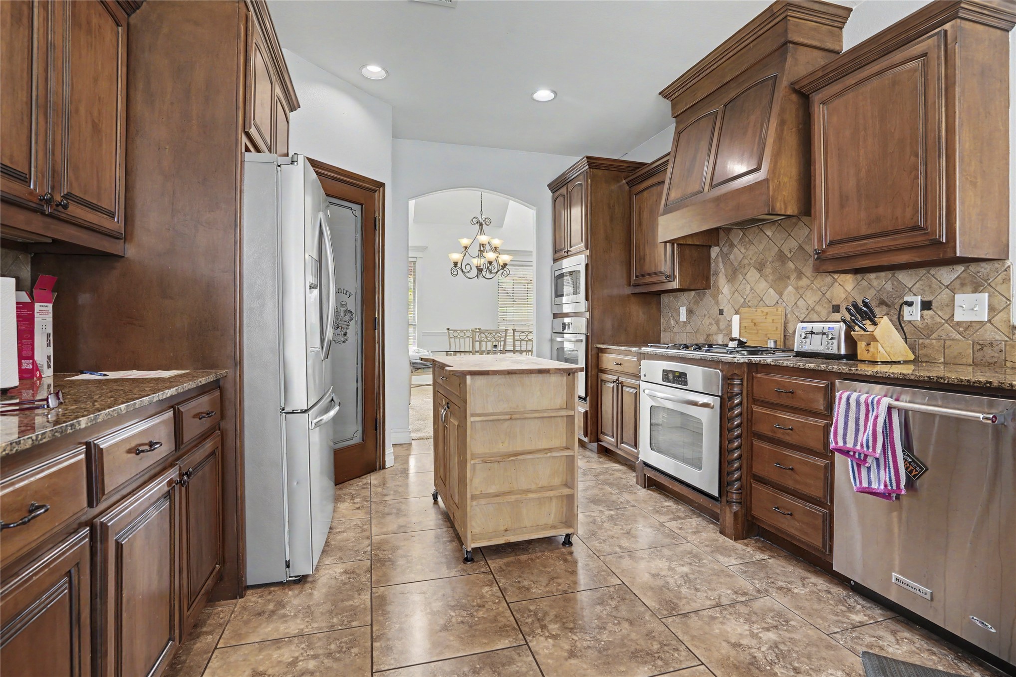 18709 E 42nd Street Property Photo 15