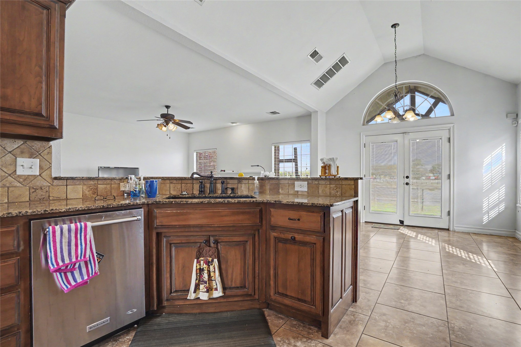 18709 E 42nd Street Property Photo 18