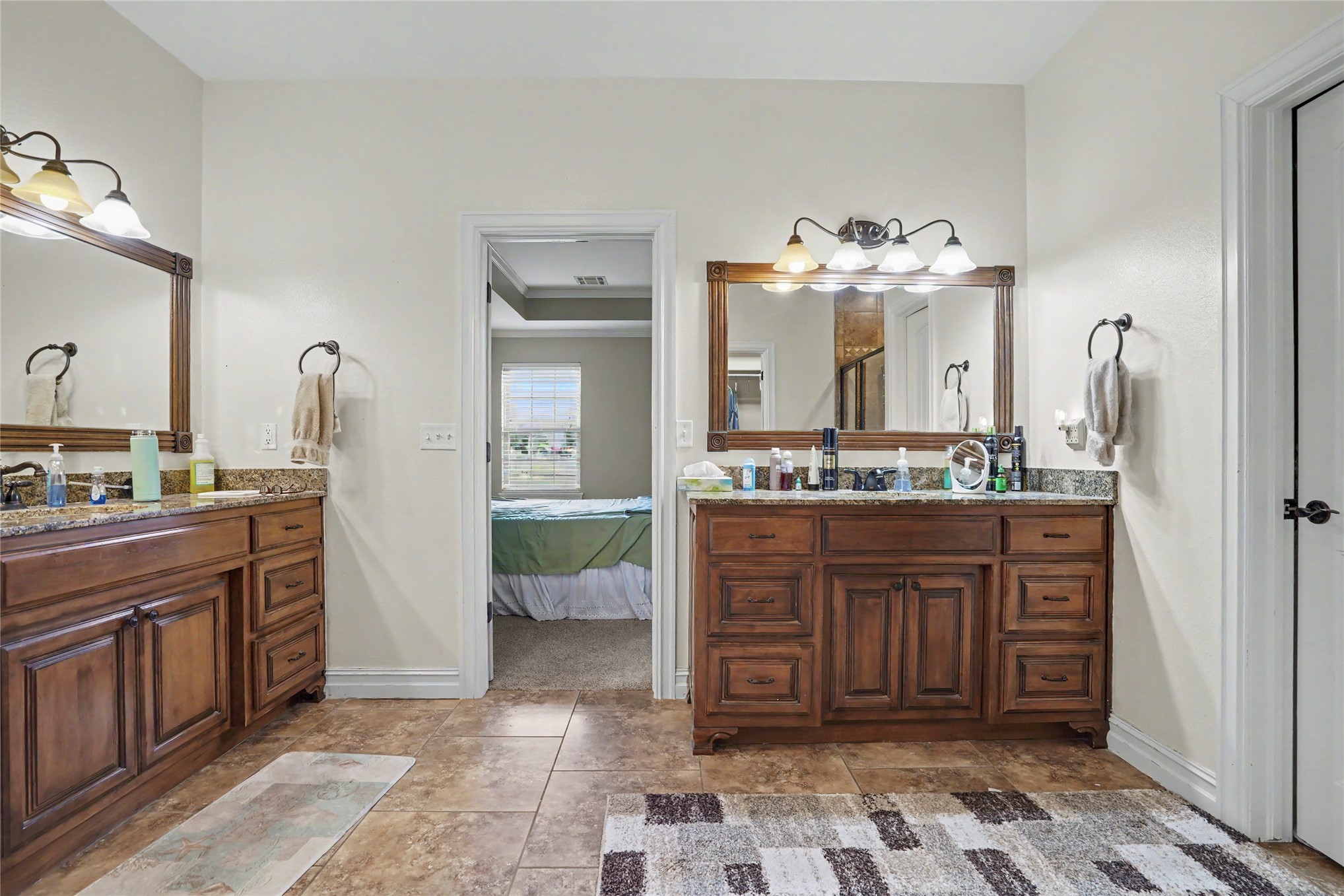 18709 E 42nd Street Property Photo 24