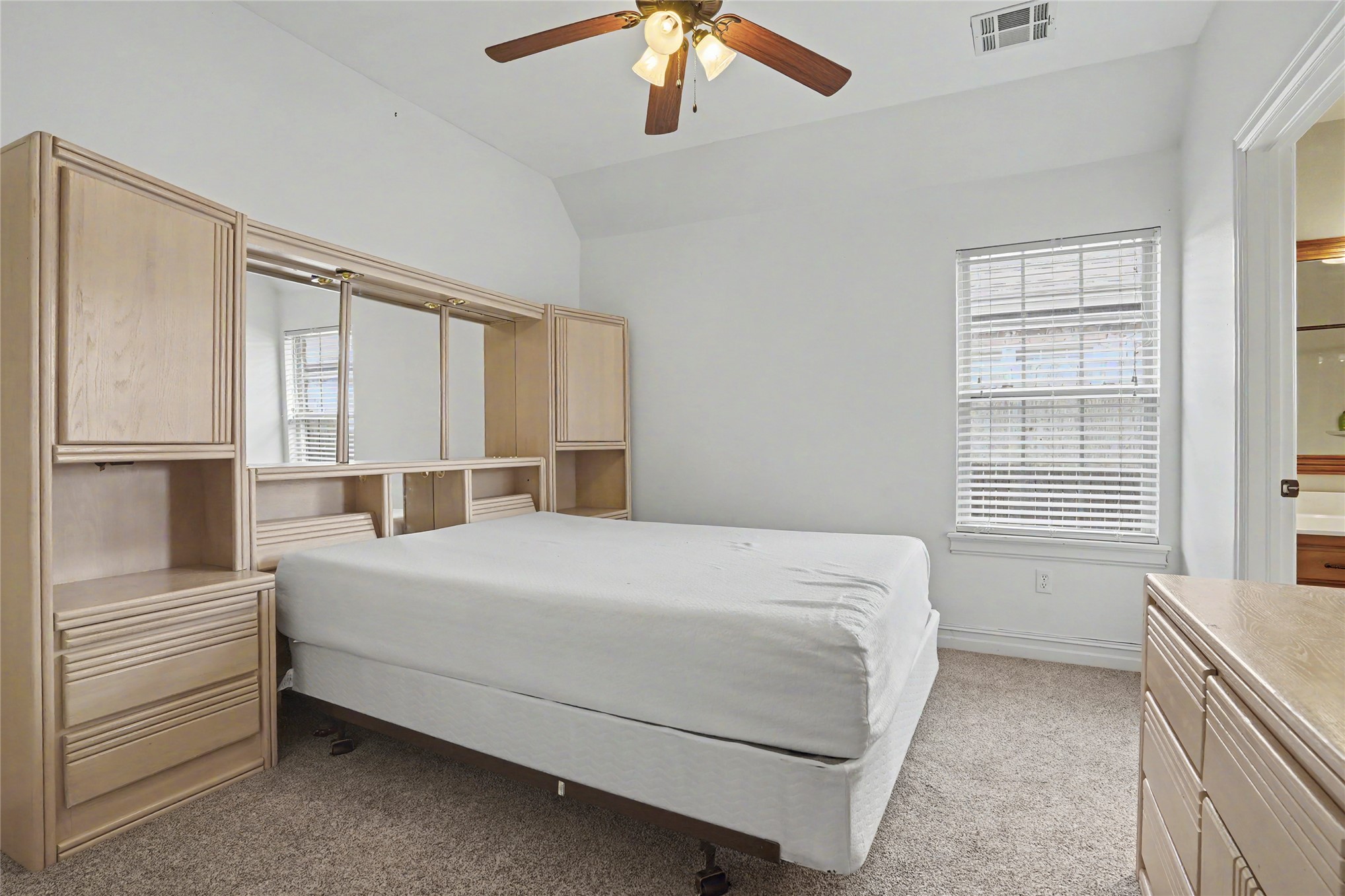 18709 E 42nd Street Property Photo 26