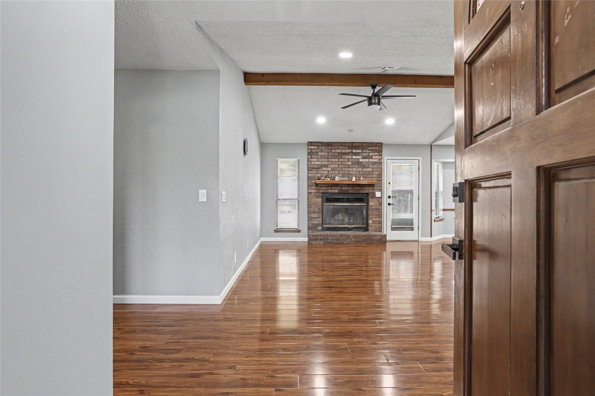 4509 W Oakland Street Property Photo 4