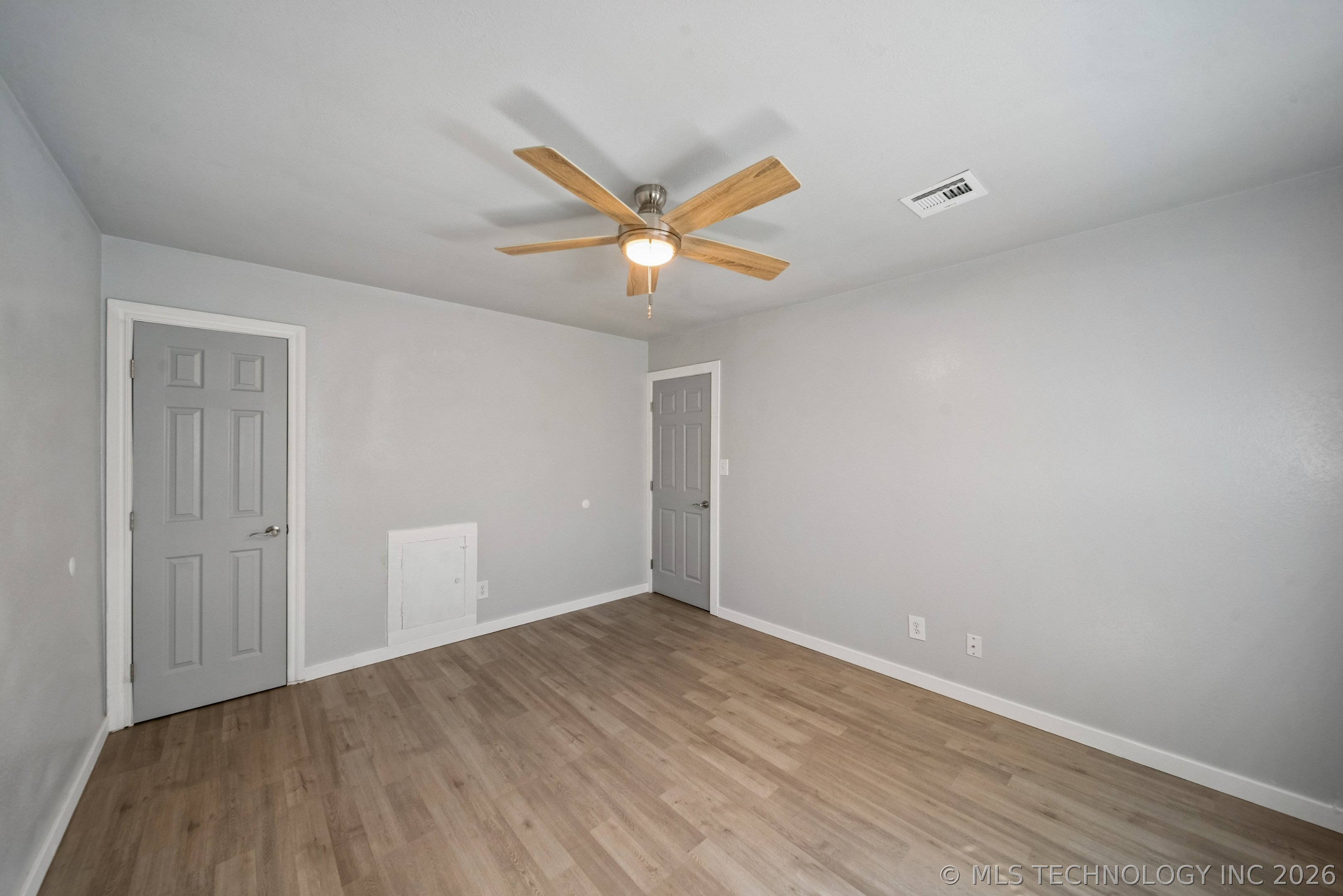 270 S 184th East East Avenue Property Photo 19