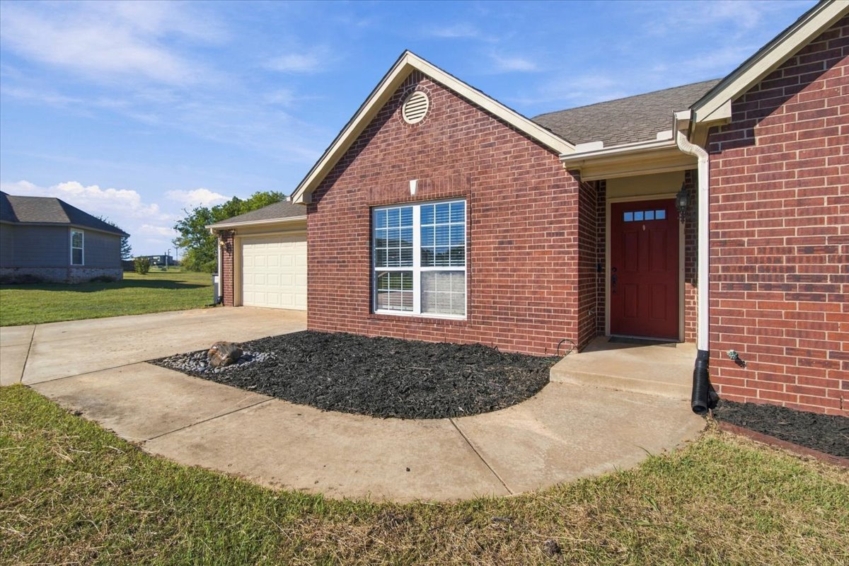 18894 S Birch Hollow Way Property Photo 3