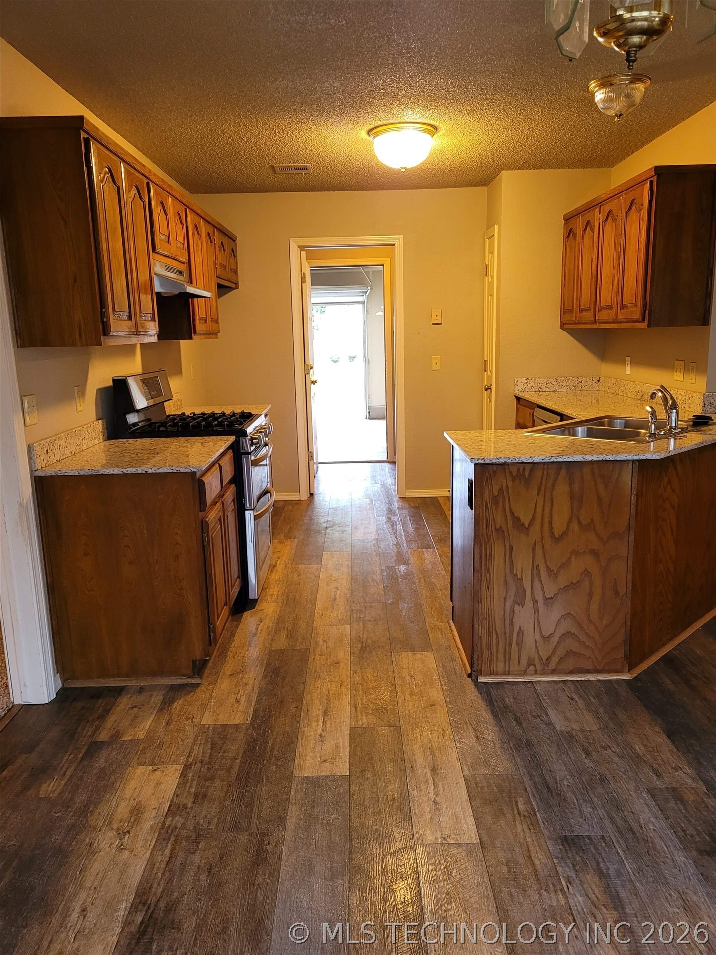 2509 W Honolulu Street Property Photo 6