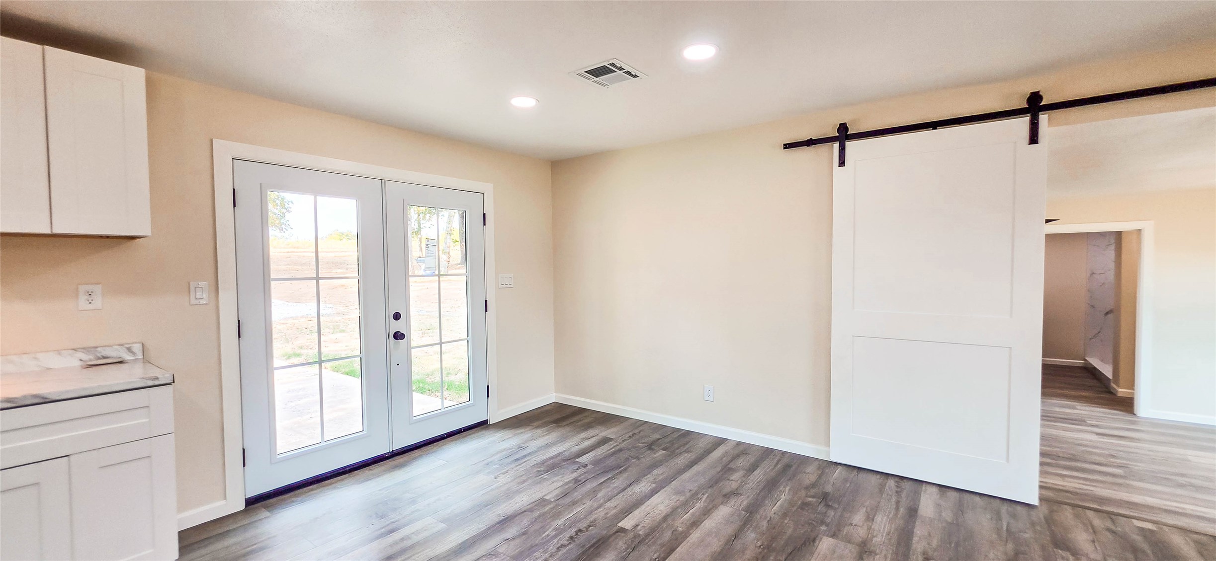 422311 E 1142 Road Property Photo 18