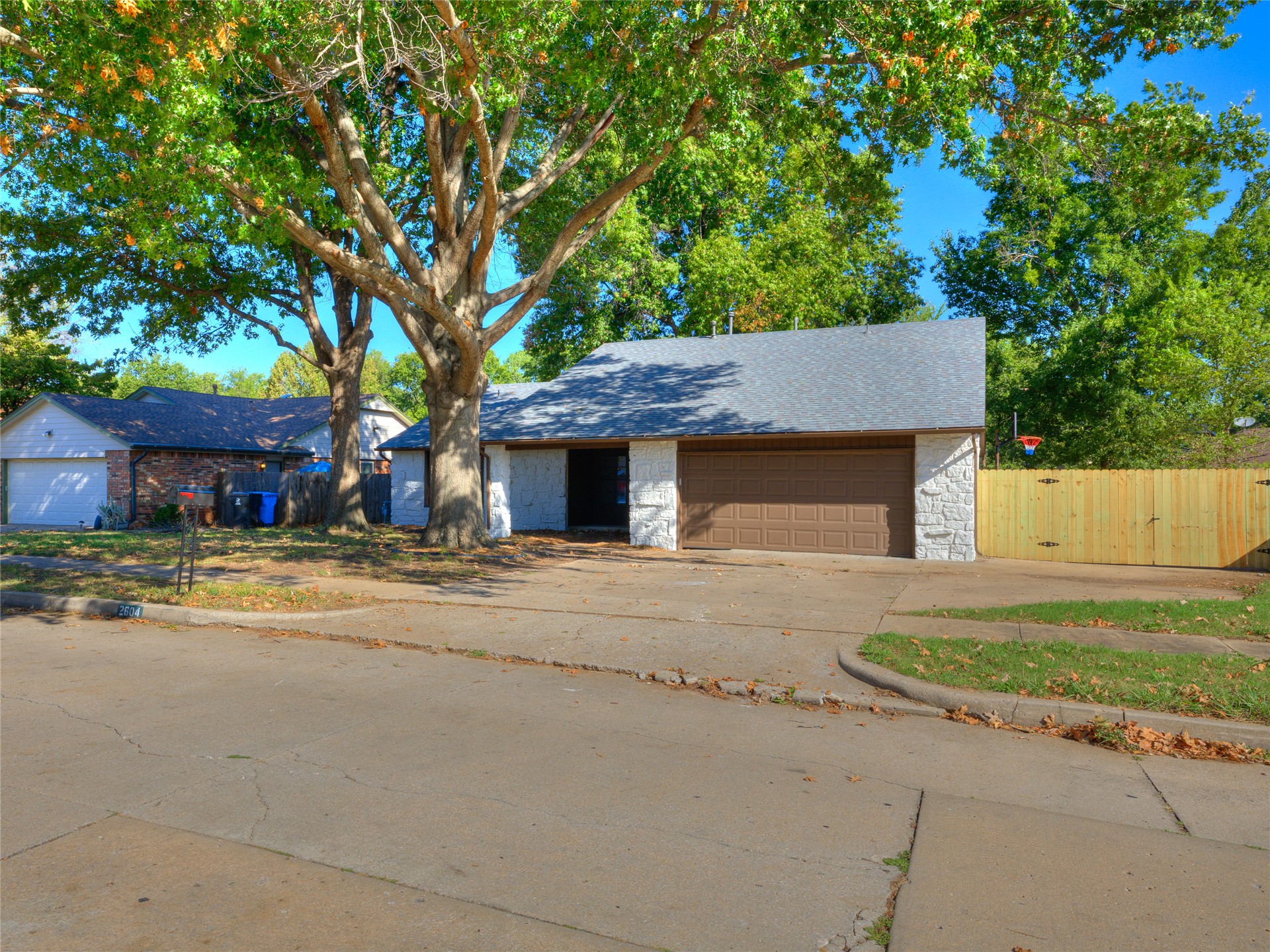 2604 E Reno Street S Property Photo 10