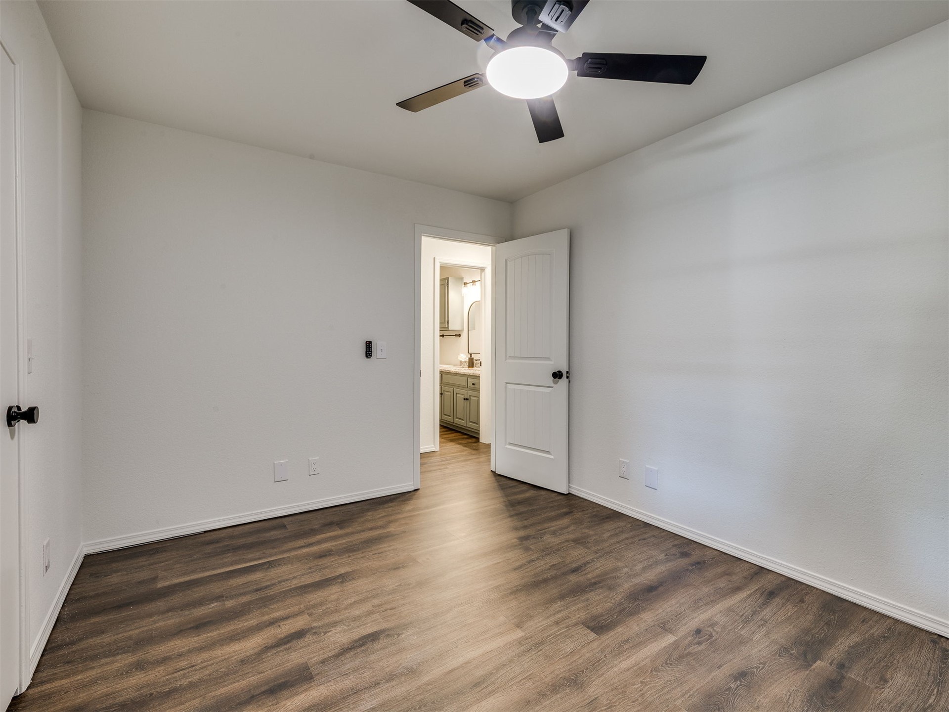 2604 E Reno Street S Property Photo 57
